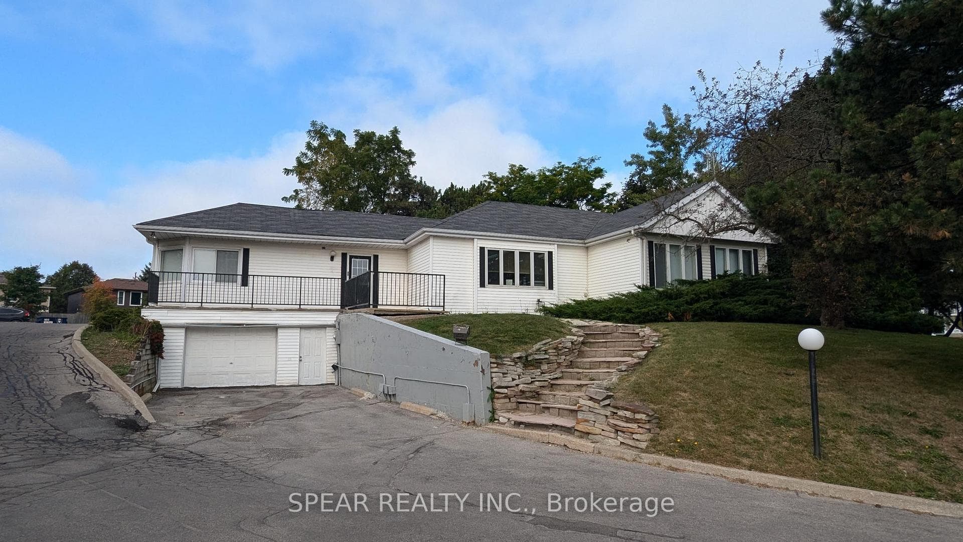 229 Main Street S, Brampton, ON L6Y 1N5, Brampton — photo 1