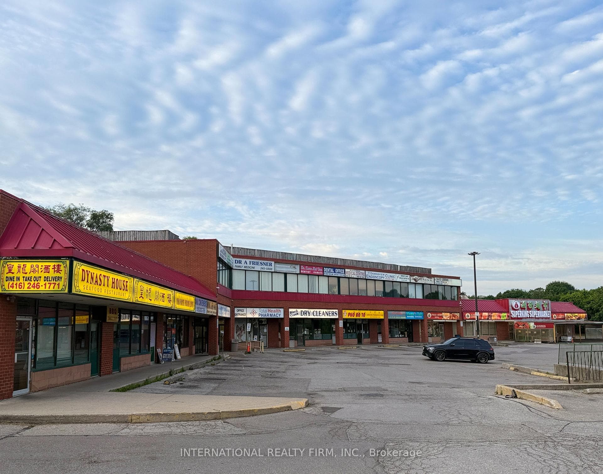 1635 Lawrence Avenue W 203, Toronto, ON M6L 3C9, Toronto W04 — photo 1