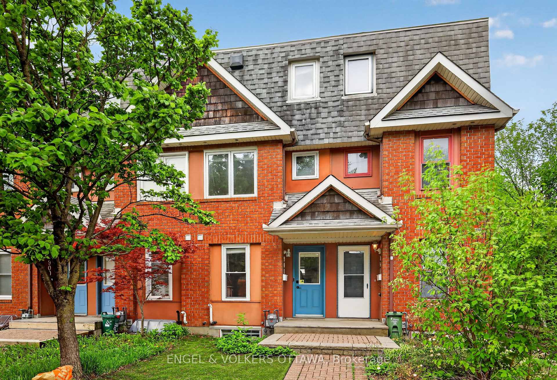 90B Templeton Street, Lower Town - Sandy Hill, ON K1N 6X3, Lower Town - Sandy Hill — photo 1