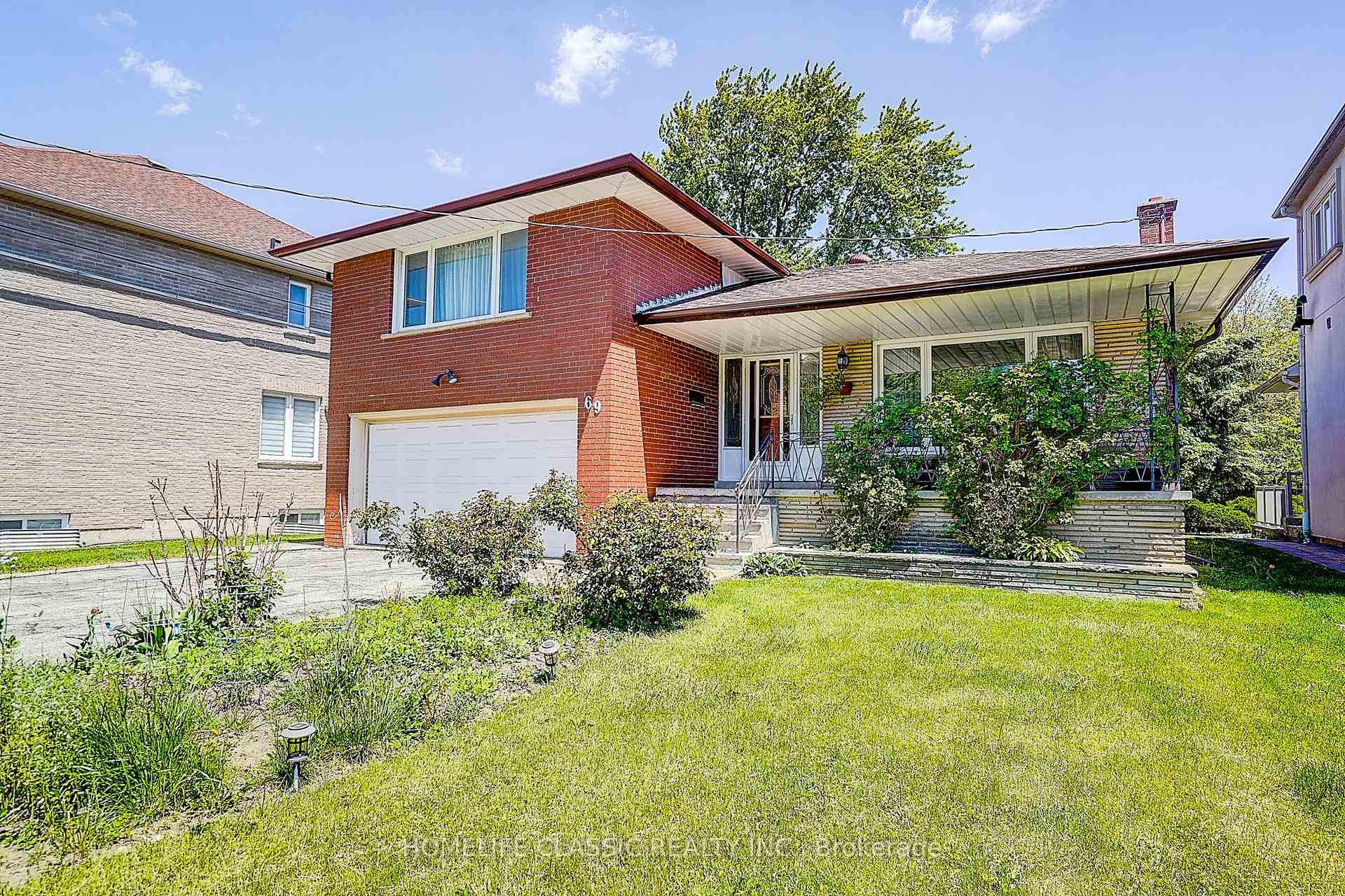 69 Elm Avenue, Richmond Hill, ON L4C 6K8, Richmond Hill — photo 1