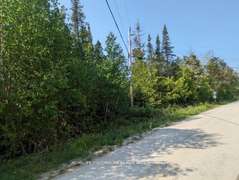 105 Corey Crescent, Northern Bruce Peninsula, ON N0H 2R0, Northern Bruce Peninsula — photo 1