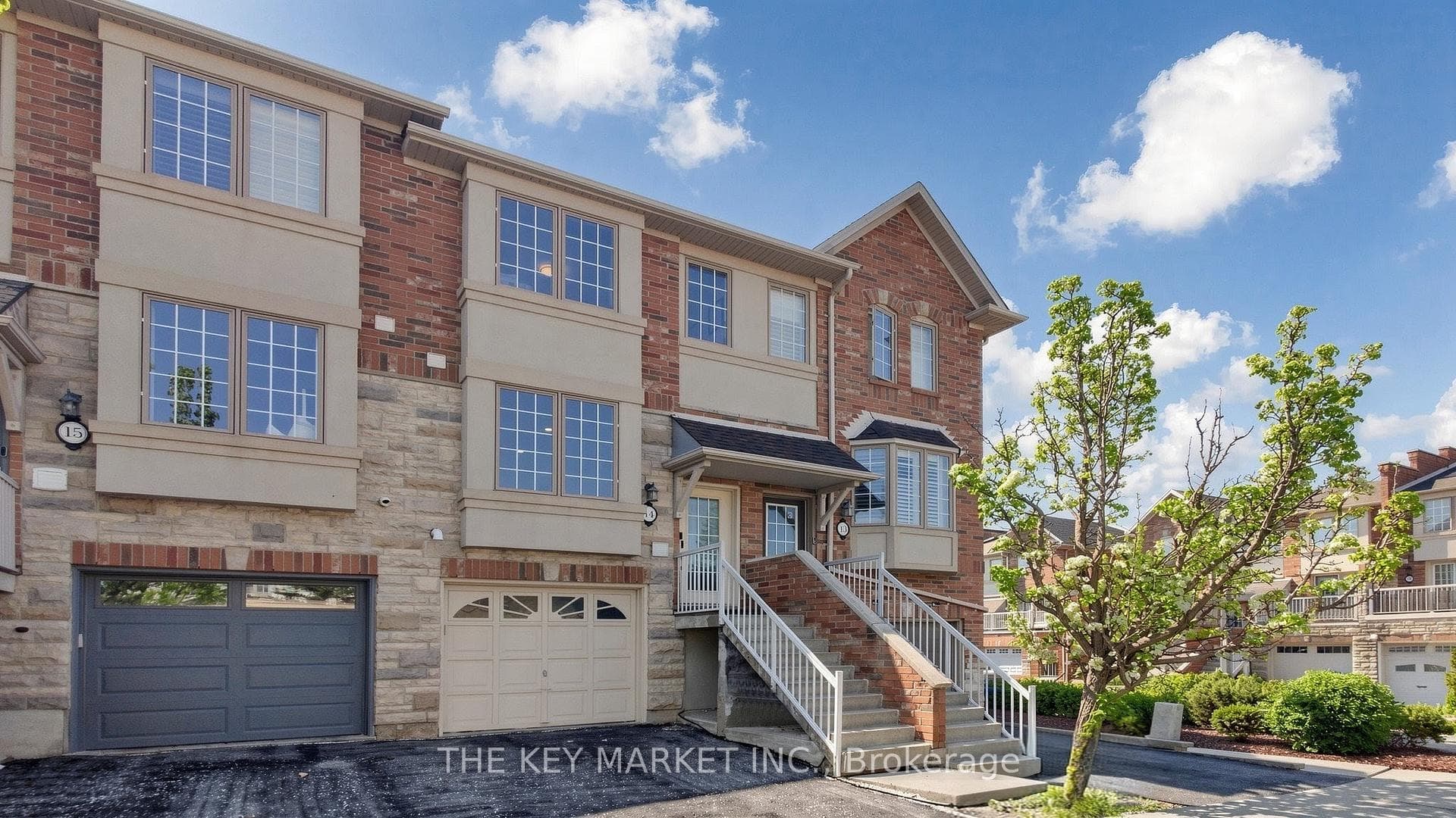 435 ENGLISH ROSE Lane 14, Oakville, ON L6H 7S9, Oakville — photo 1