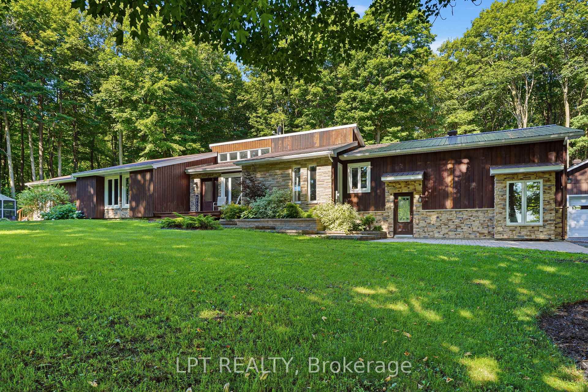 8180 Gibbs Road, Hawkesbury, ON K0B 1M0, Hawkesbury — photo 1