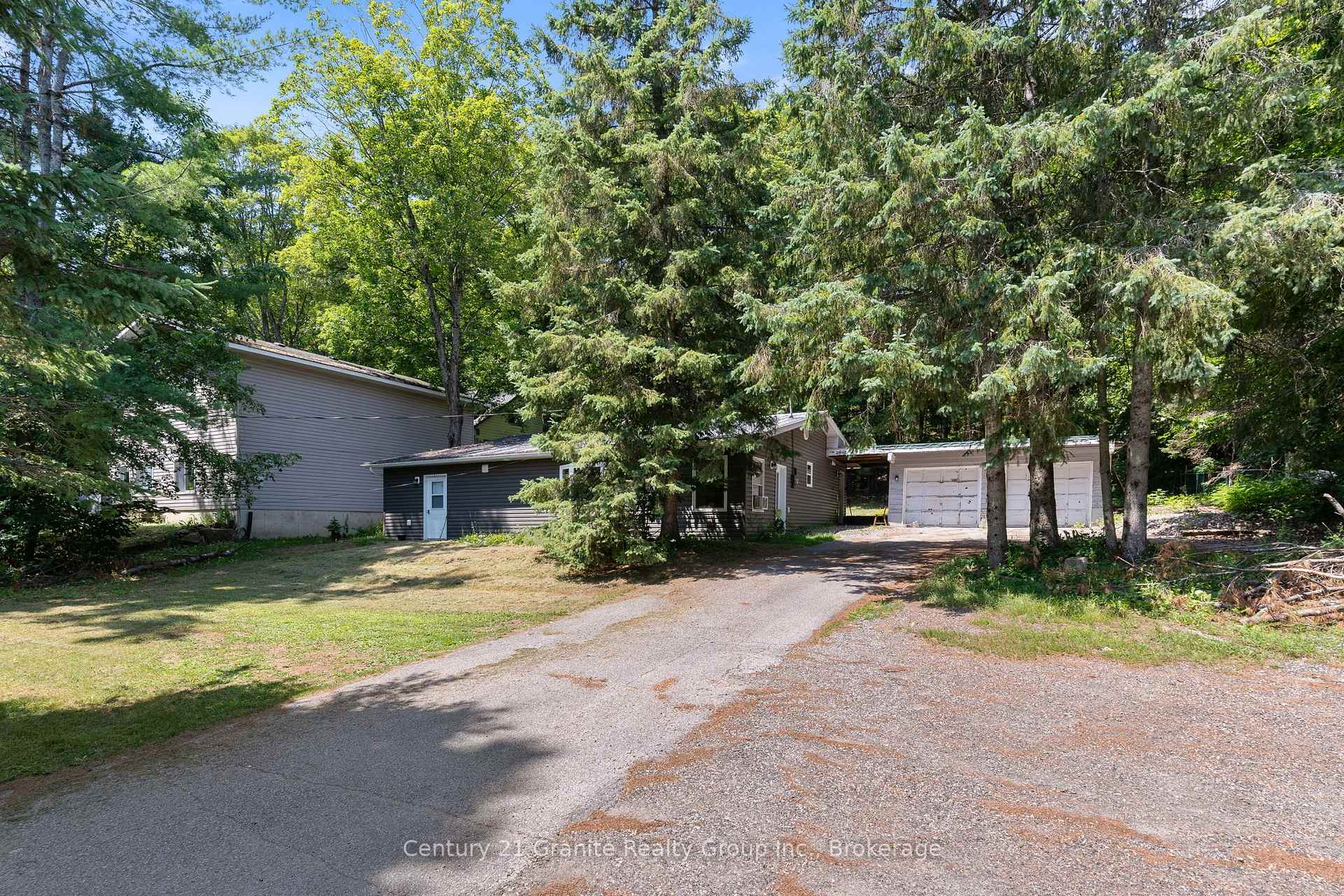 4687 County Rd 21 Road, Dysart et al, ON K0M 1S0, Dysart et al — photo 1
