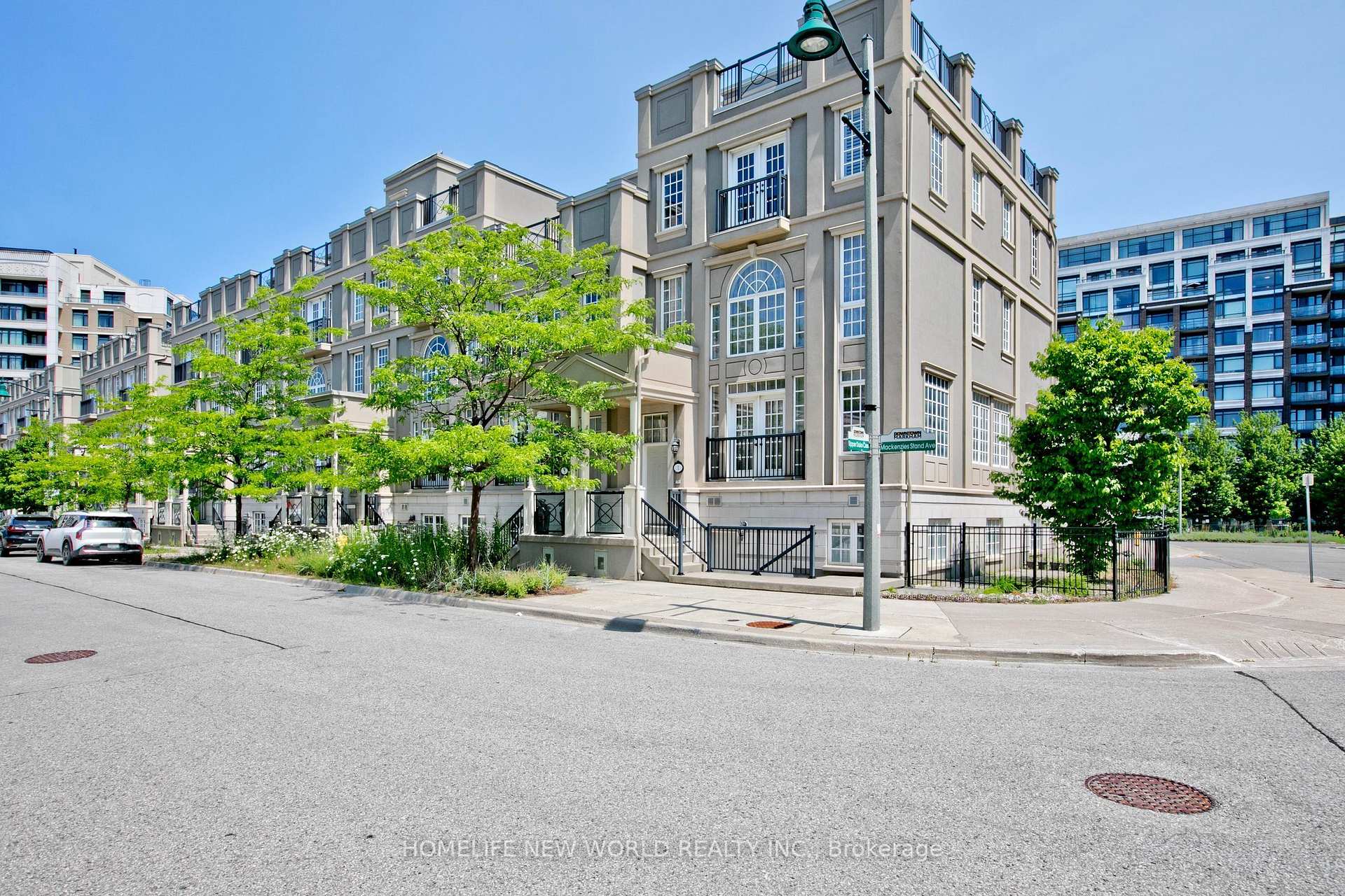 1 Mackenzie's Stand Avenue, Markham, ON L6G 0C4, Markham — photo 1