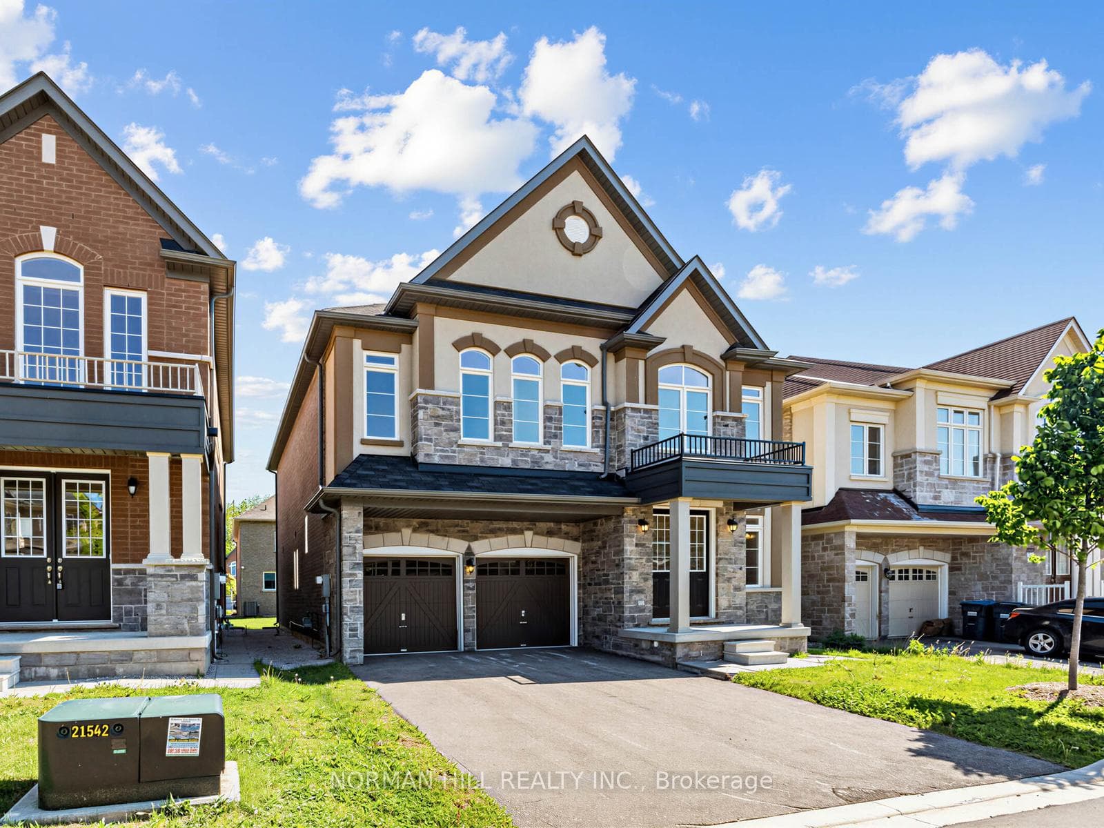 9 Lilestone Drive, Brampton, ON L6X 0B3, Brampton — photo 1