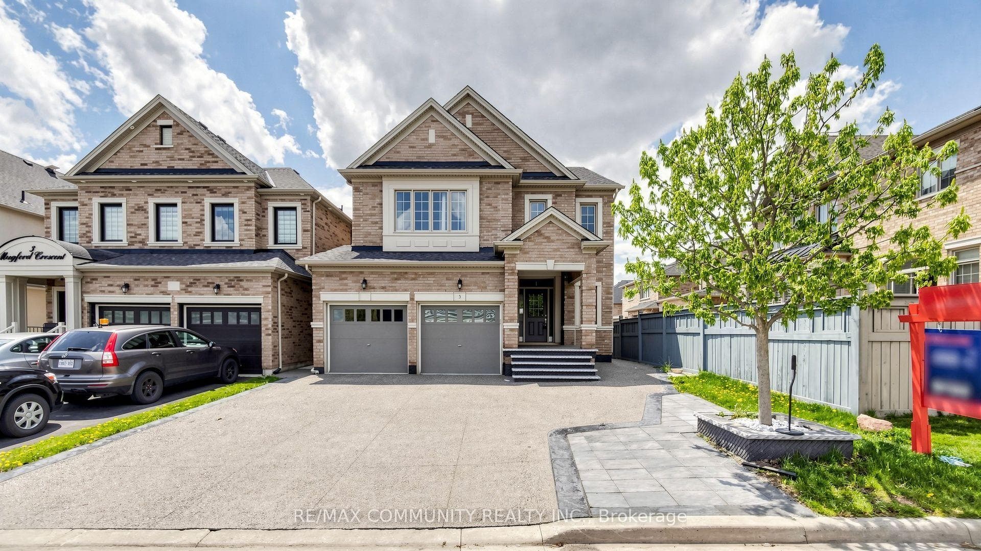 5 Mugford Crescent N Basement, Brampton, ON L6Y 6A7, Brampton — photo 1