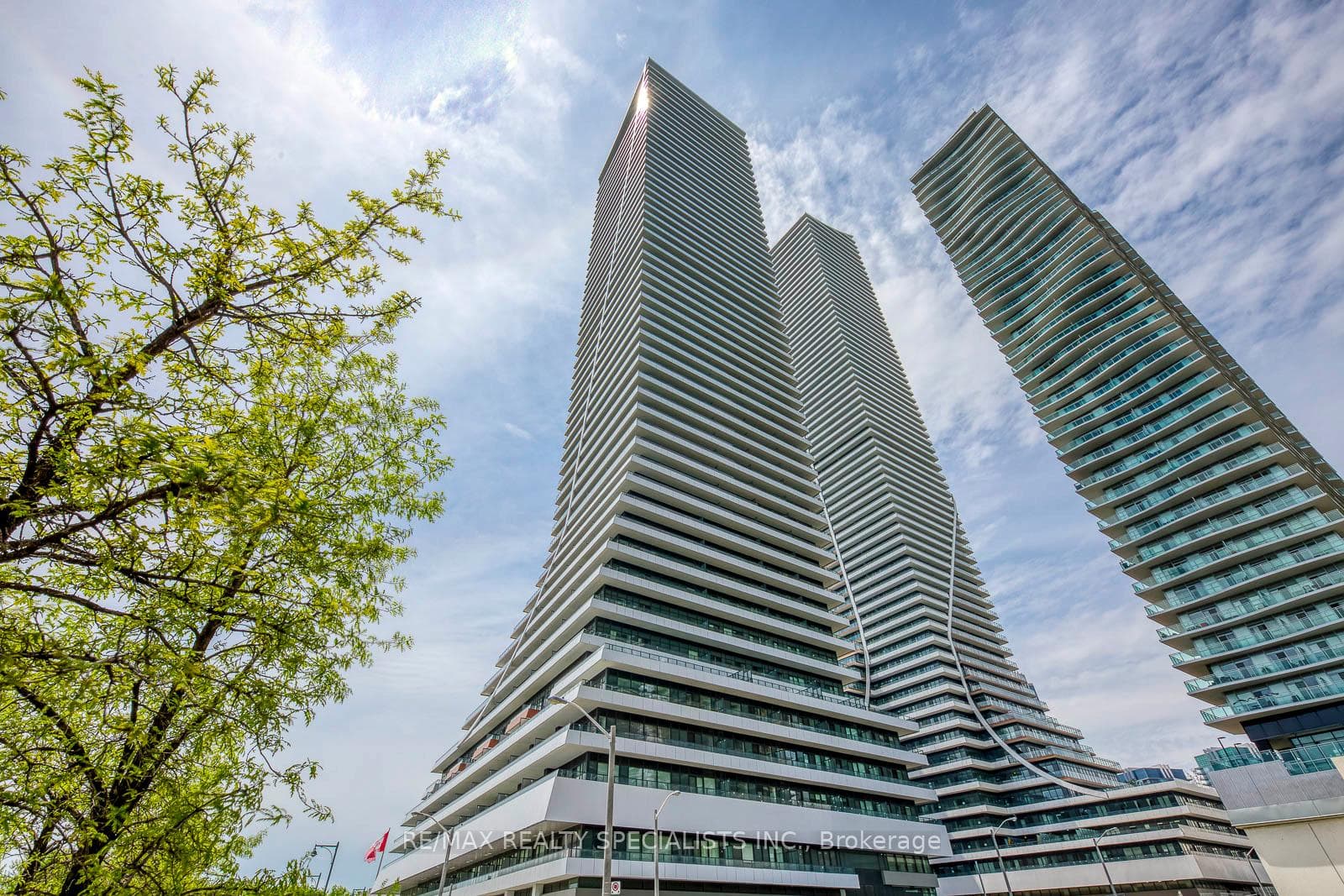 20 Shore Breeze Drive 1404, Toronto, ON M8V 1A1, Toronto W06 — photo 1