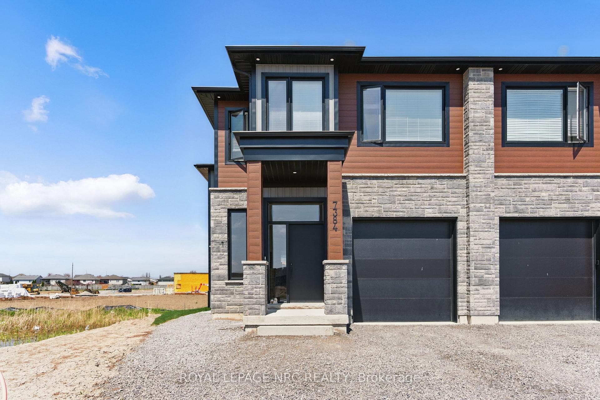 7384 Splendour Drive, Niagara Falls, ON L2H 3V8, Niagara Falls — photo 1