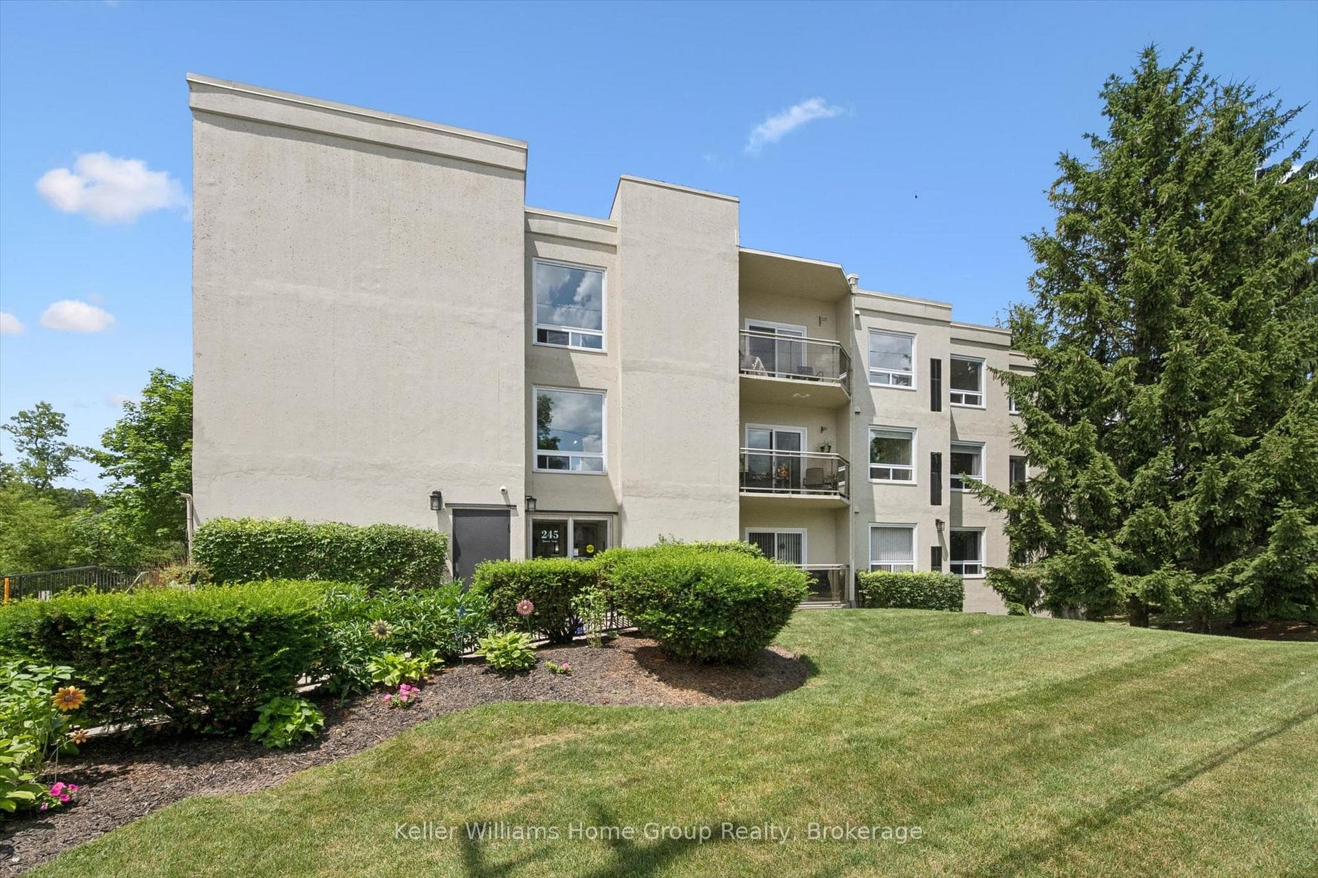 245 Queen Street W 305, Centre Wellington, ON N1M 3R6, Centre Wellington — photo 1