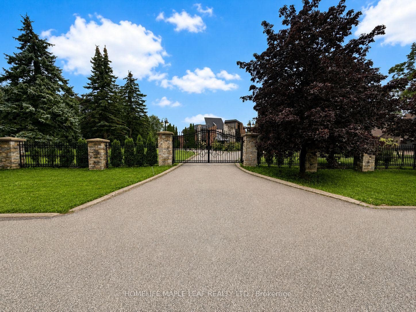 10 Edgeforest Drive, Brampton, ON L6P 0E1, Brampton — photo 1
