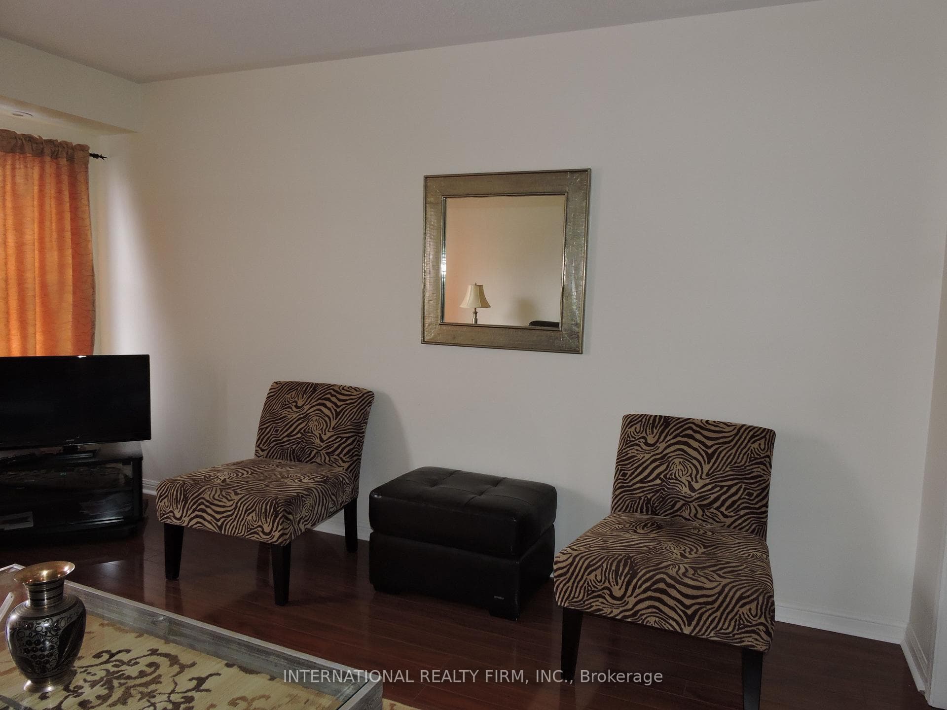 710 Neighbourhood Circle 5, Mississauga, ON L5B 0B4, Mississauga — photo 1