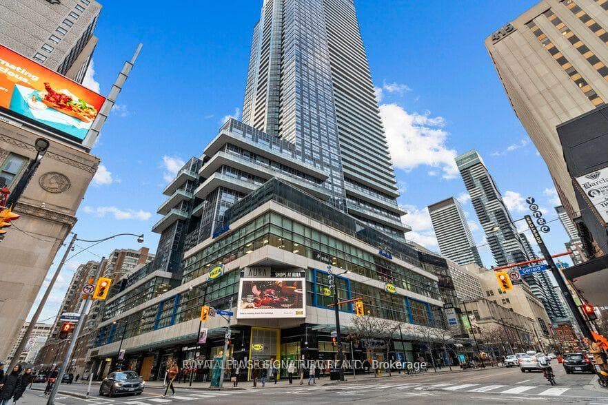 384 Yonge Street 120, Toronto, ON M5B 1S8, Toronto C01 — photo 1