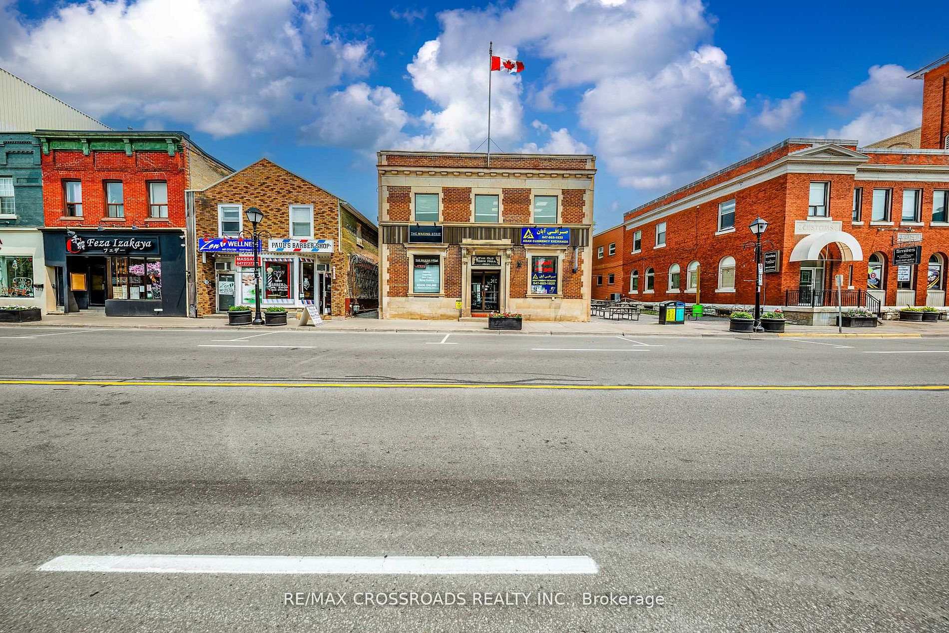 15221 Yonge Street 5, Aurora, ON L4G 1L8, Aurora — photo 1