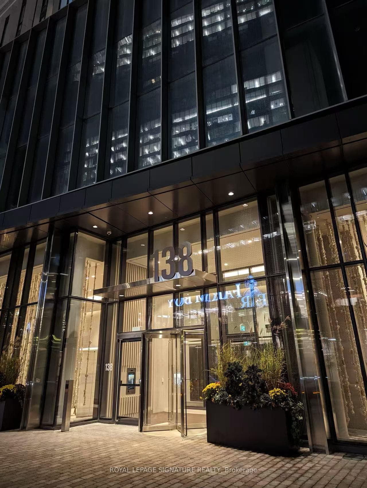 138 Downes Street 4111, Toronto C08, ON M5E 0E4, Toronto C08 — photo 1