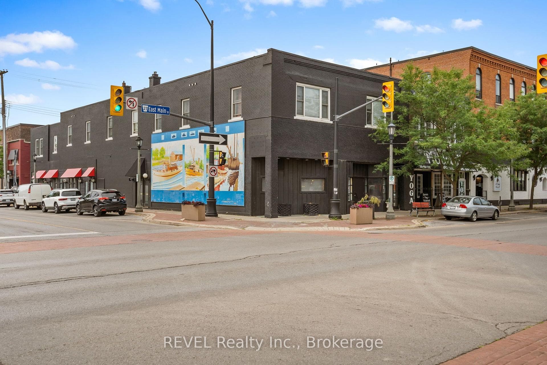77 East Main Street S, Welland, ON L3B 3W4, Welland — photo 1