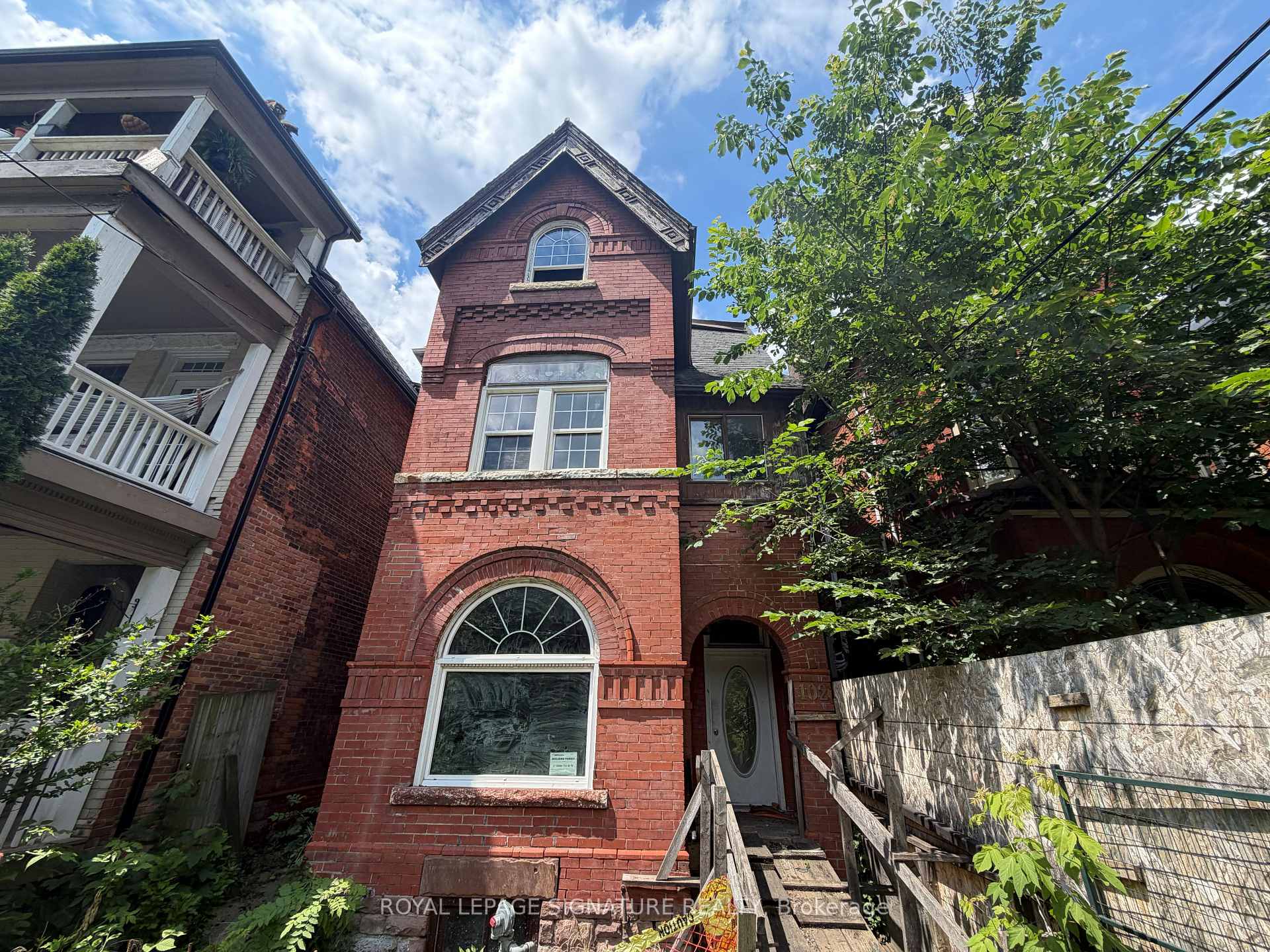 102 Cowan Avenue, Toronto W01, ON M6K 2N4, Toronto W01 — photo 1