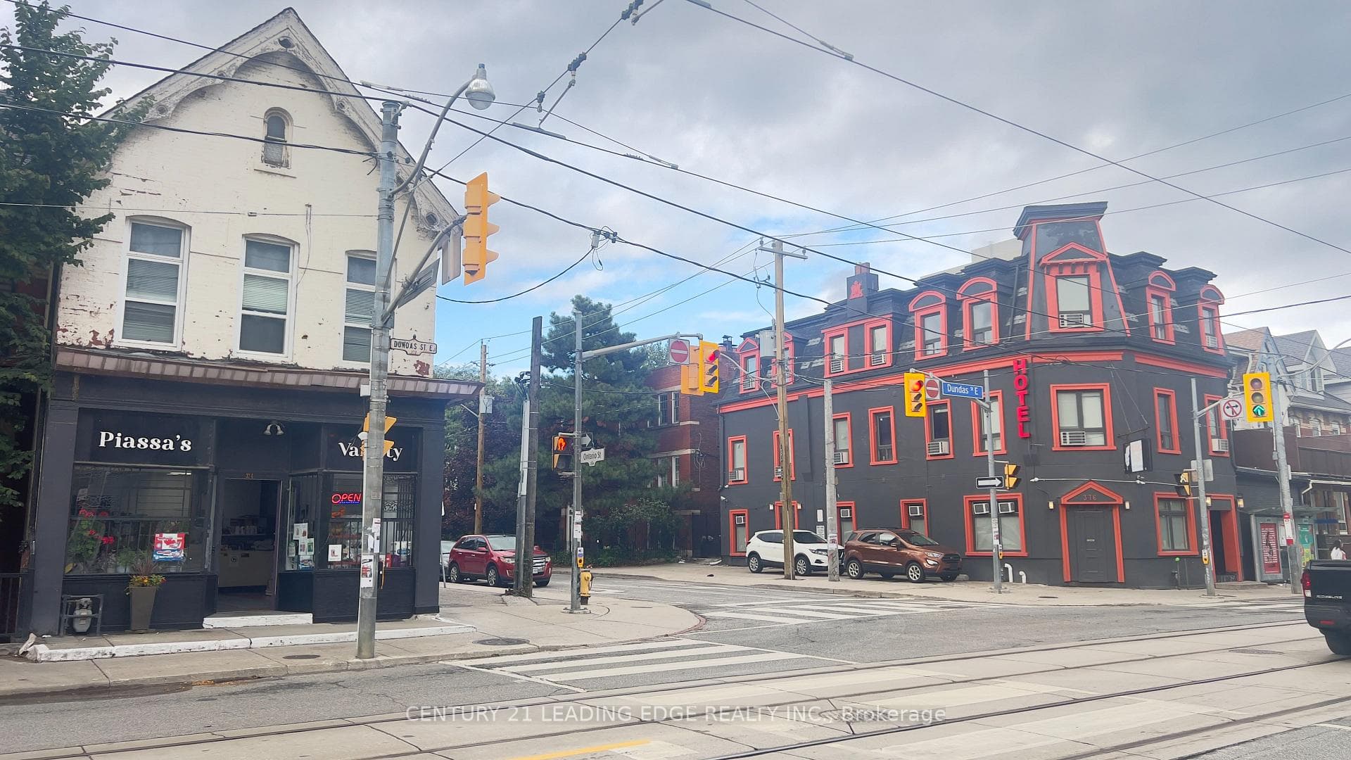 374 Dundas Street E, Toronto, ON M5A 2A3, Toronto C08 — photo 1