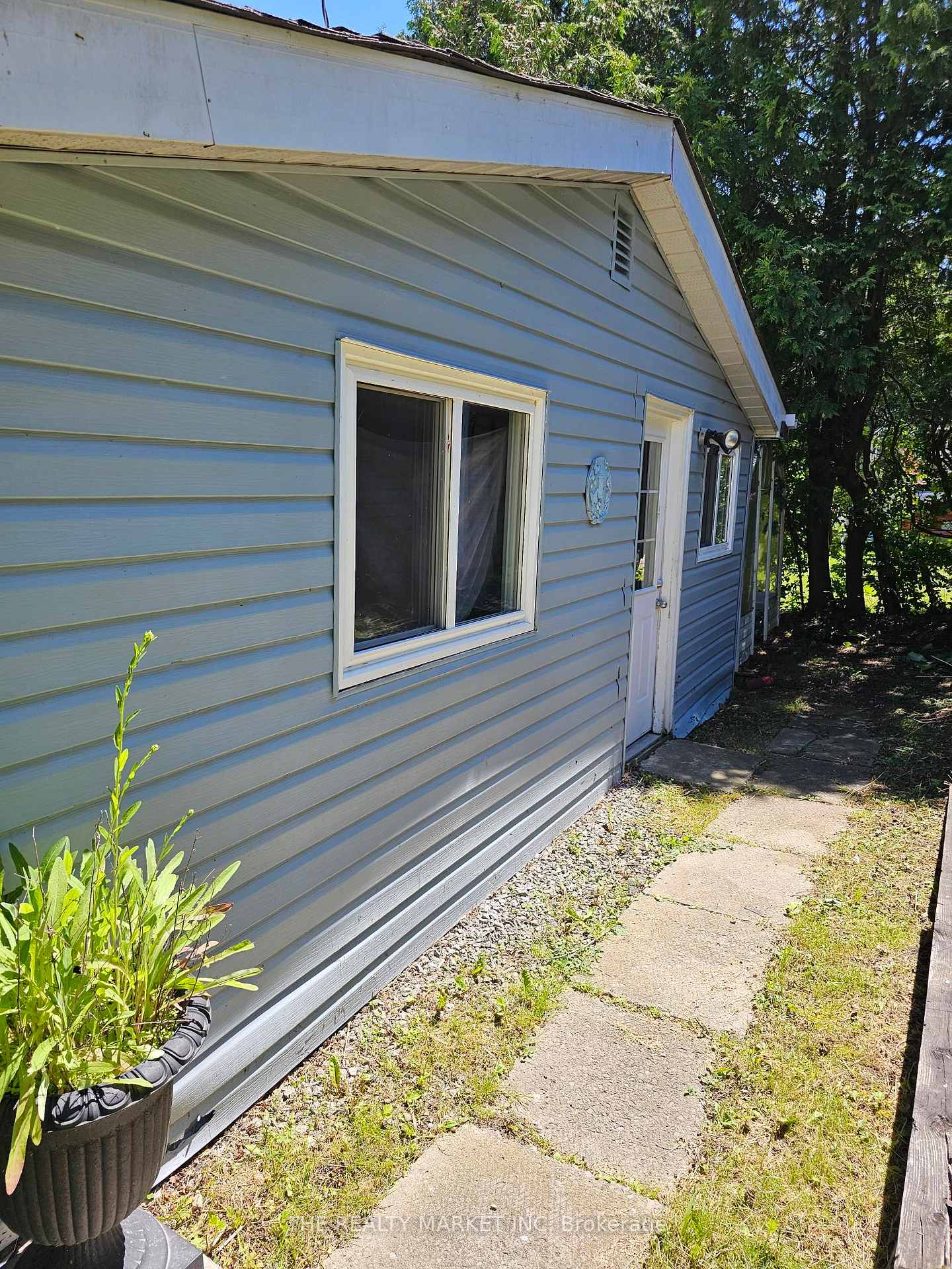30 Beach Road, Kawartha Lakes, ON K0M 2C0, Kawartha Lakes — photo 1