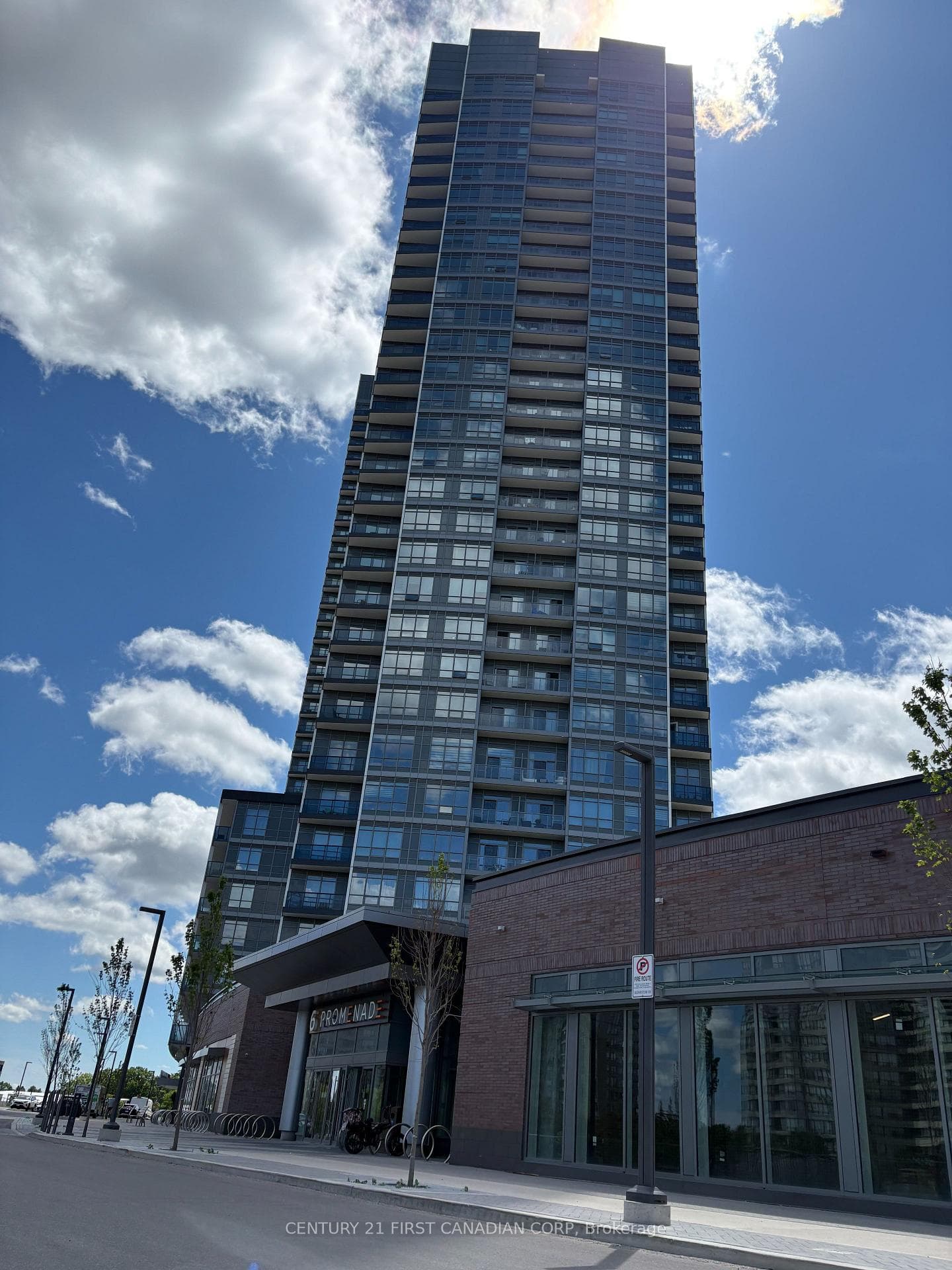 50 Upper Mall Way B-3011, Vaughan, ON N4J 0L8, Vaughan — photo 1