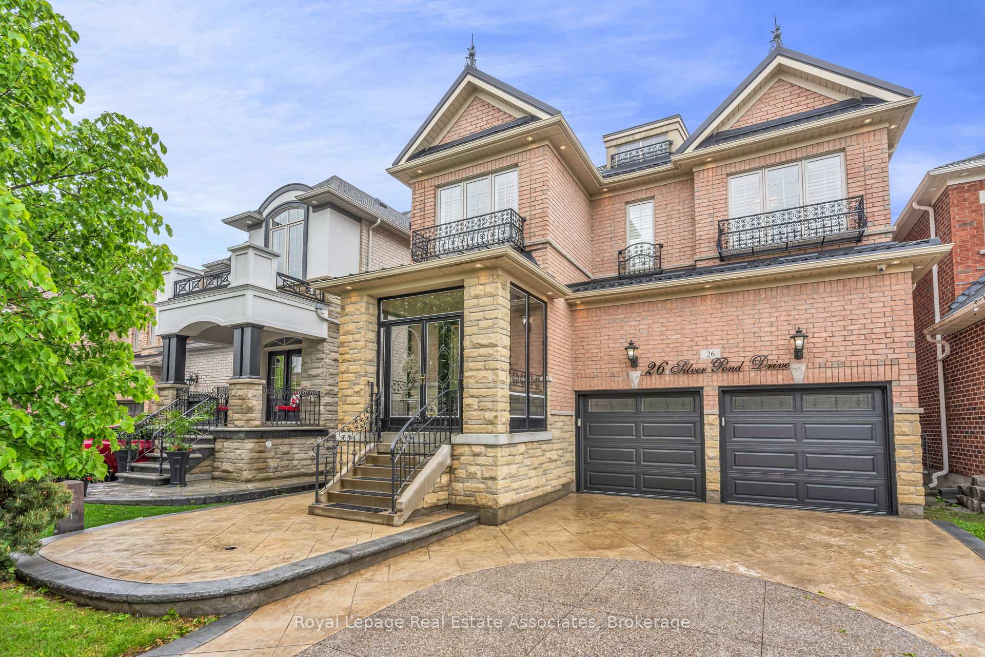 26 Silver Pond Drive, Halton Hills, ON L7G 0G6, Halton Hills — photo 1