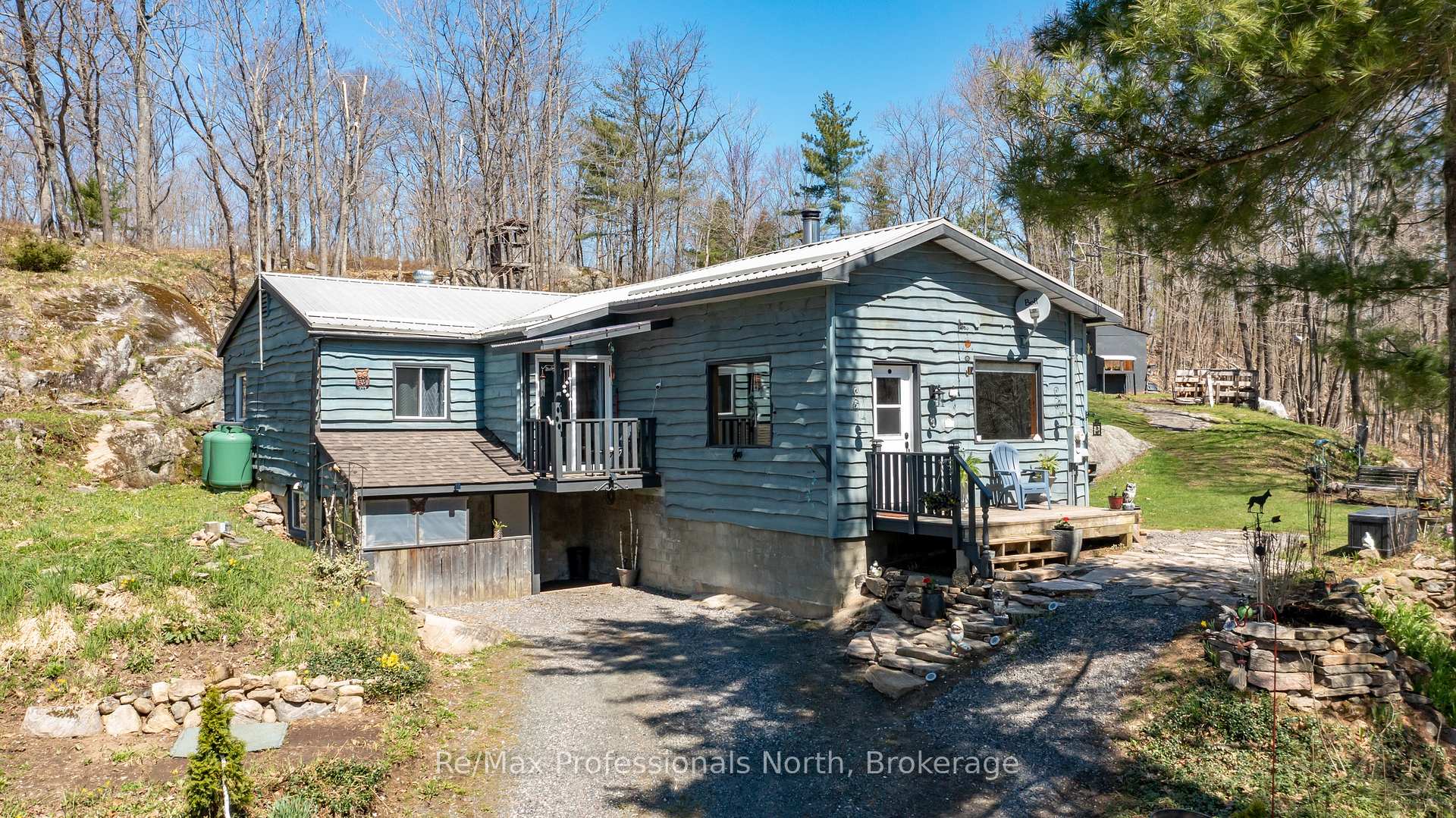 1017 Barlochan Road, Muskoka Lakes, ON P1P 1R2, Muskoka Lakes — photo 1