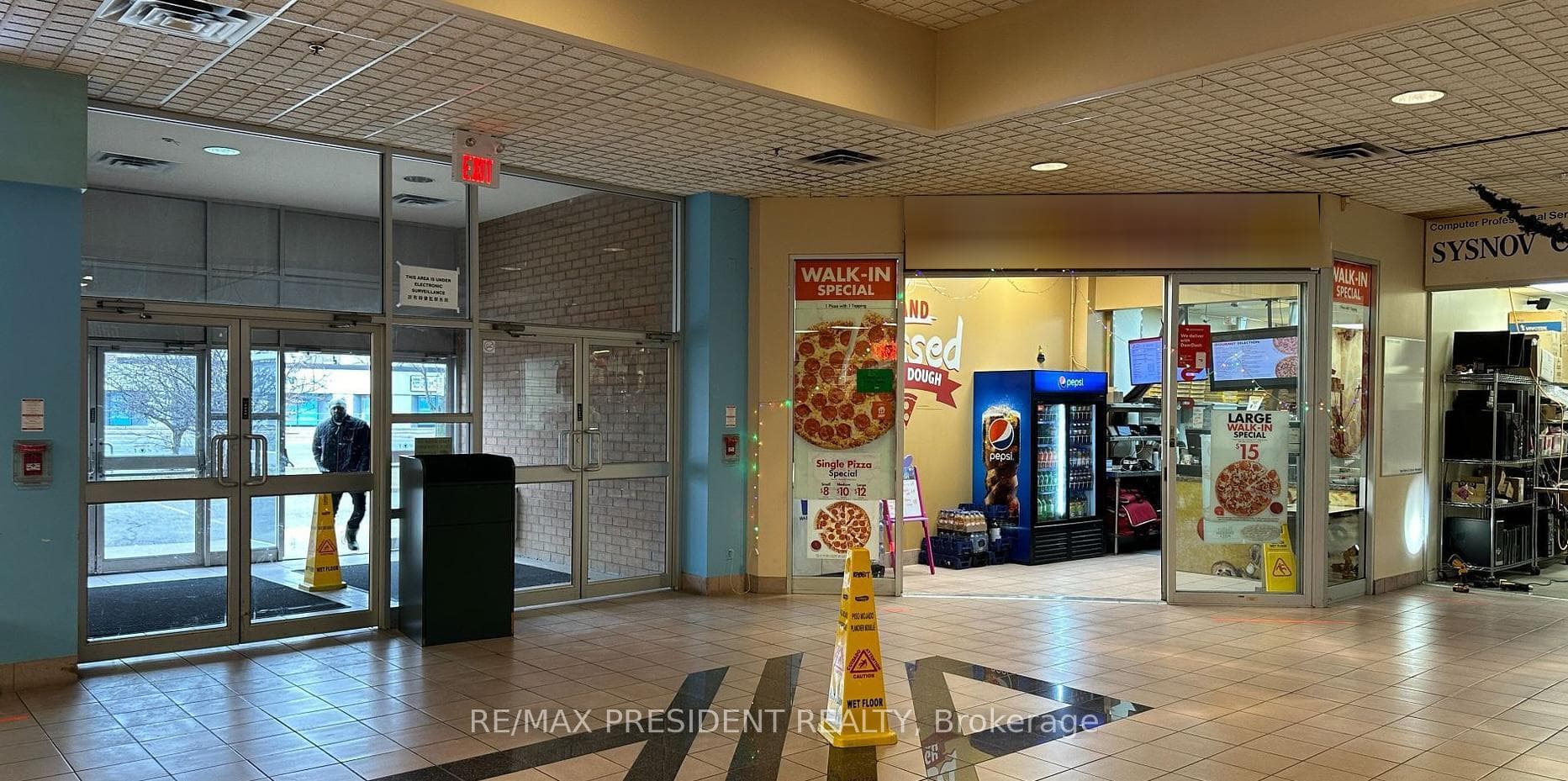 1550 South Gateway Road 2A, Mississauga, ON L4W 5K3, Mississauga — photo 1