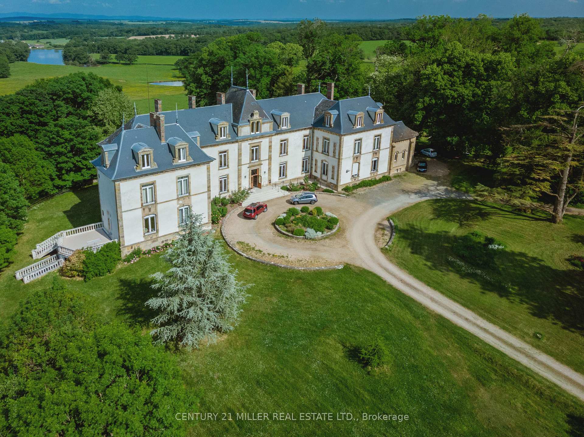 58720 Beaumont-Sardolles, France 58270, France — photo 1