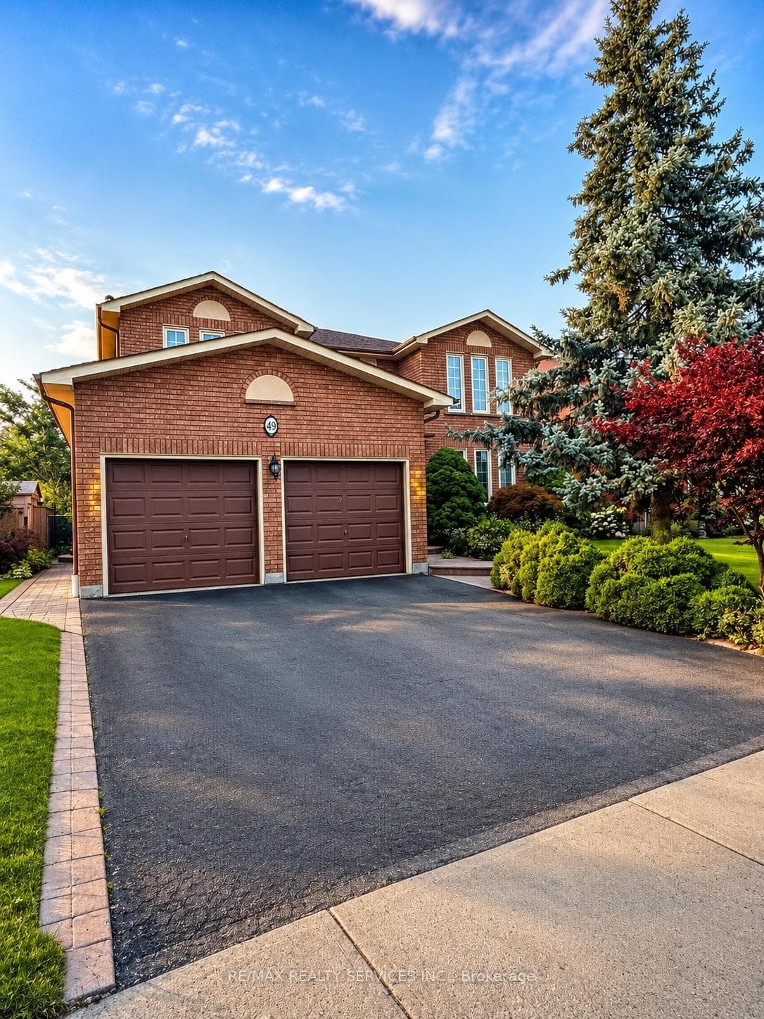 49 Turtlecreek Boulevard, Brampton, ON L6W 3X8, Brampton — photo 1