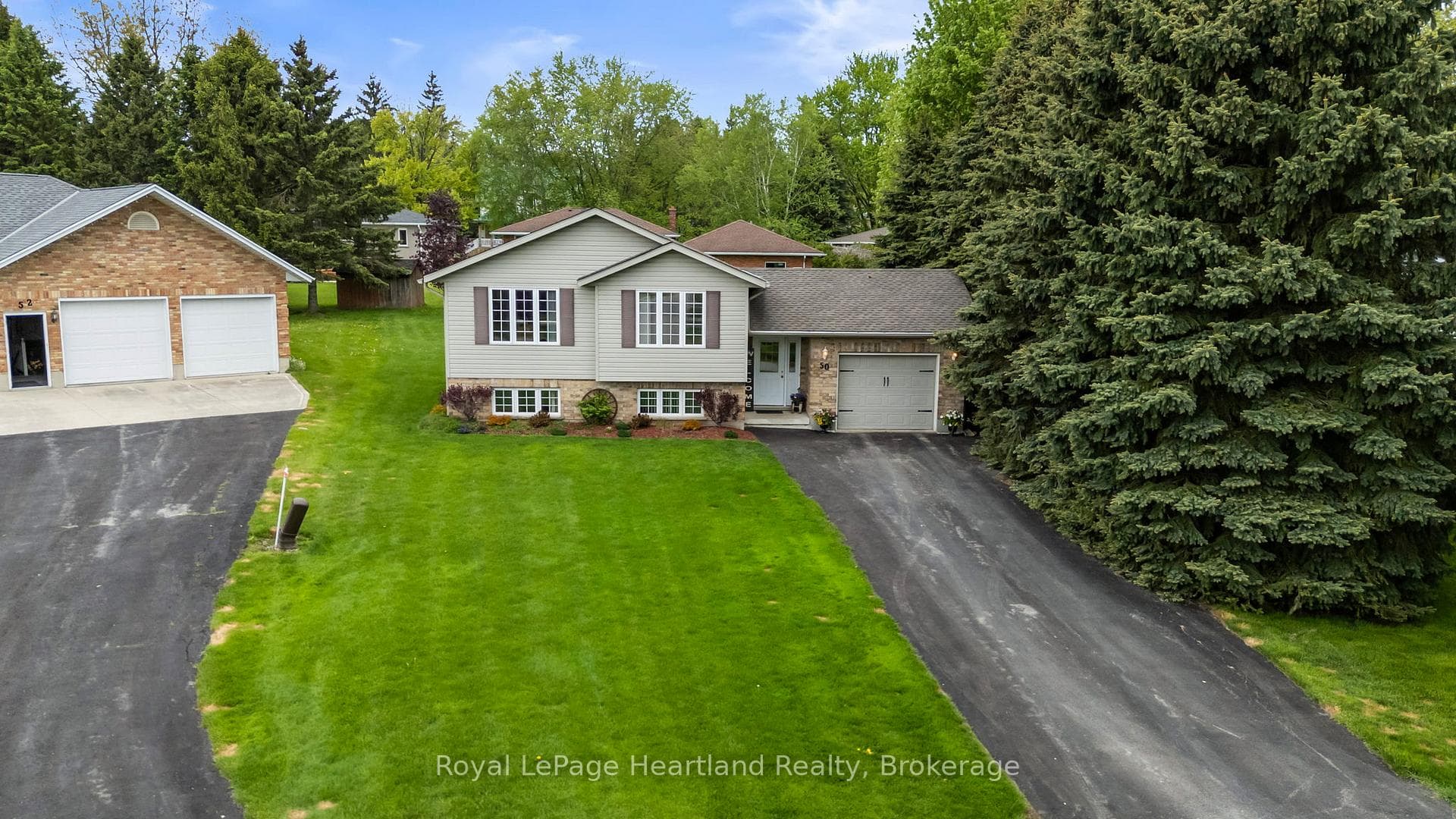 50 MCDONALD Drive, Huron East, ON N0G 1H0, Huron East — photo 1