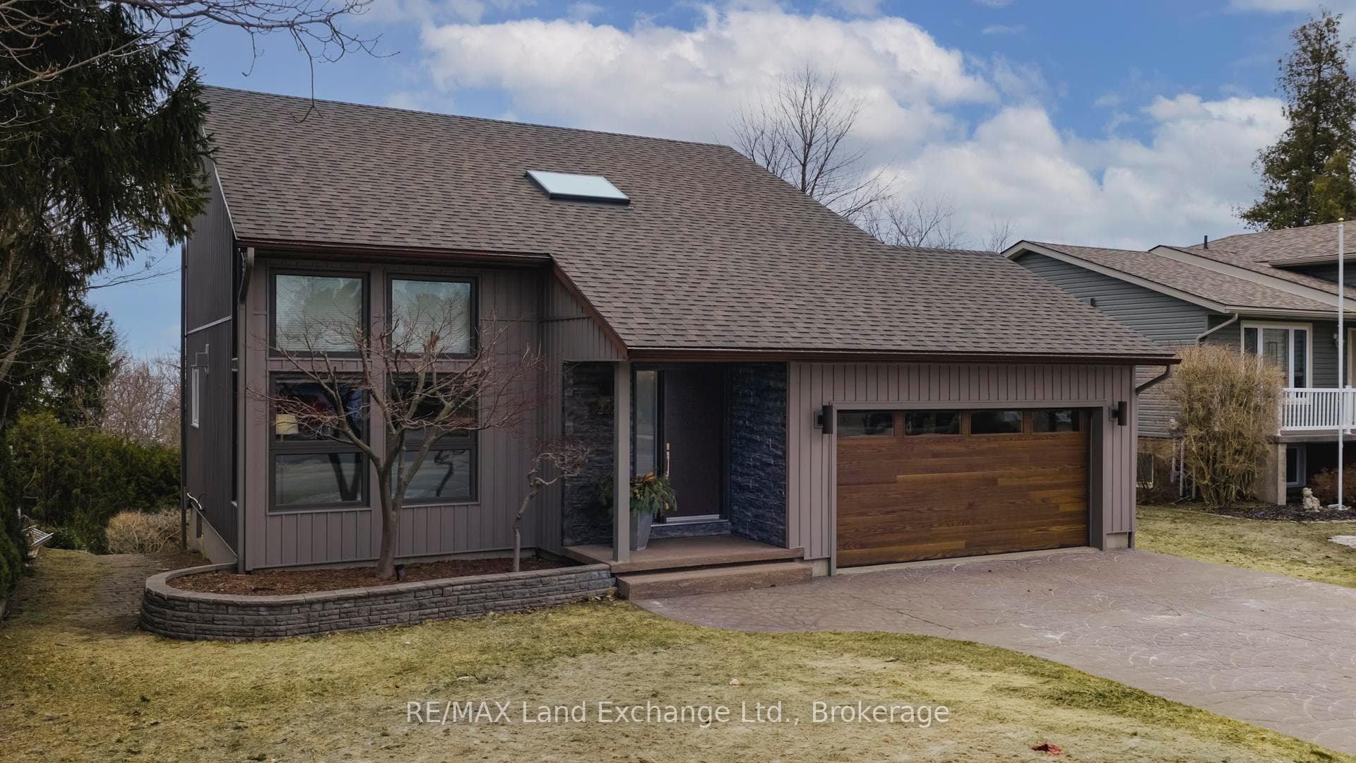 222 Penetangore Row, Kincardine, ON N2Z 2P6, Kincardine — photo 1