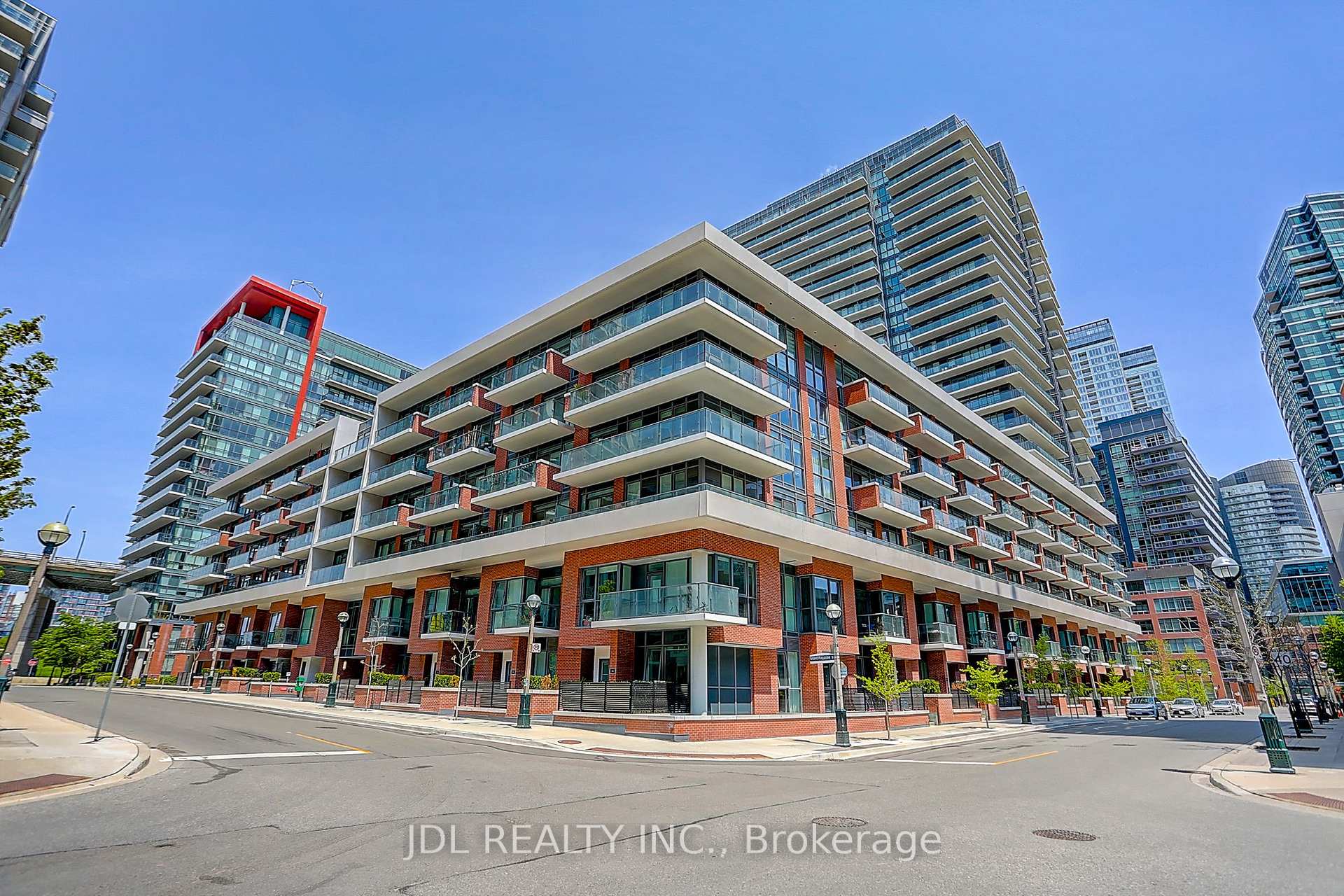 38 Iannuzzi Street 1610, Toronto C01, ON M5V 0S2, Toronto C01 — photo 1