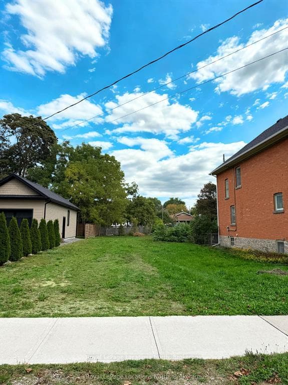 299 Beech Street, Collingwood, ON L9Y 2T7, Collingwood — photo 1