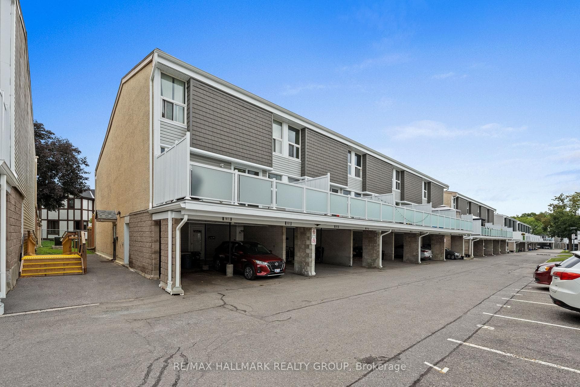 3415 Uplands Drive 64, Hunt Club - Windsor Park Village and Area, ON K1V 9N4, Hunt Club - Windsor Park Village and Area — photo 1
