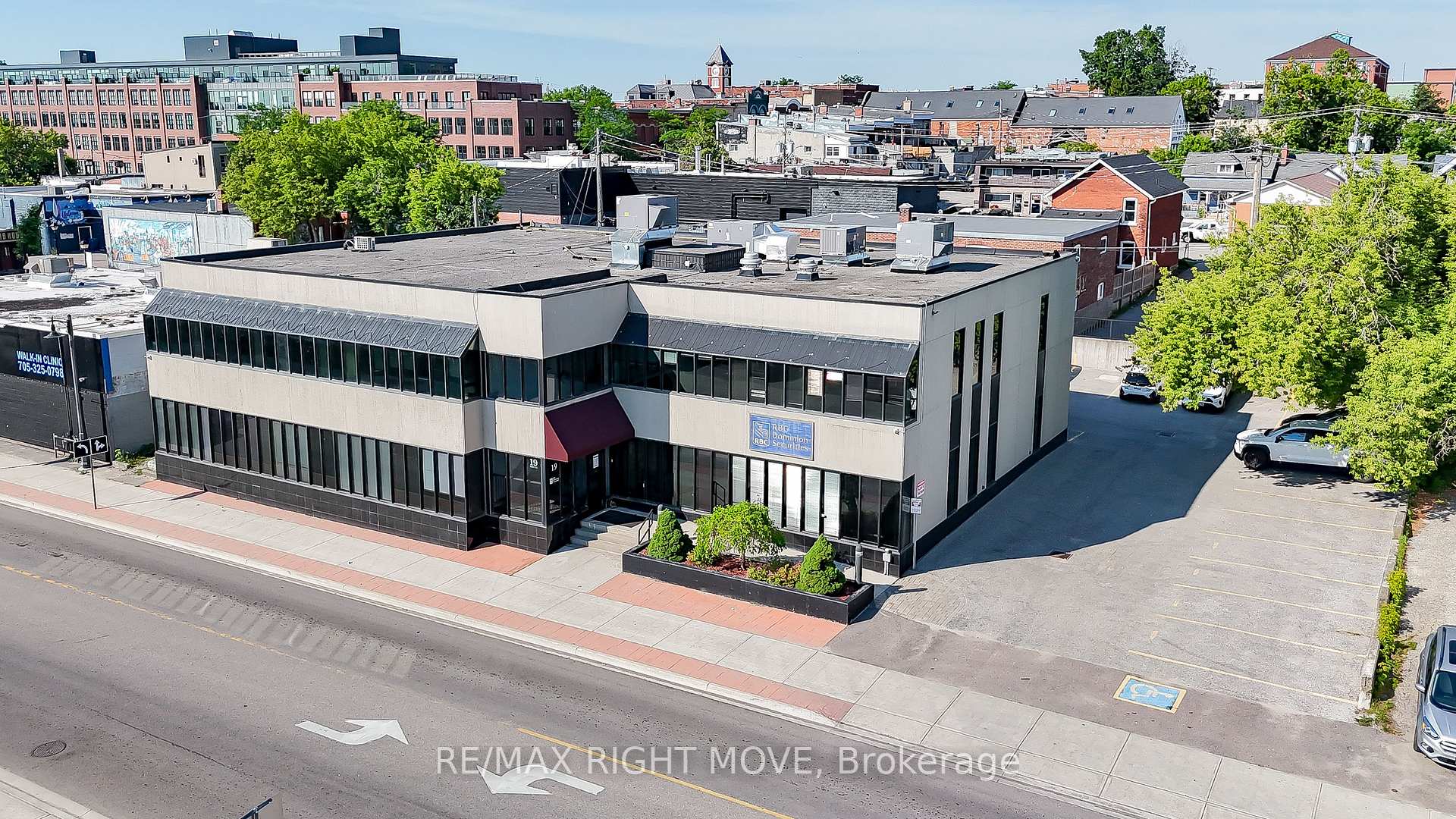 19 Front Street 3, Orillia, ON L3V 4R6, Orillia — photo 1