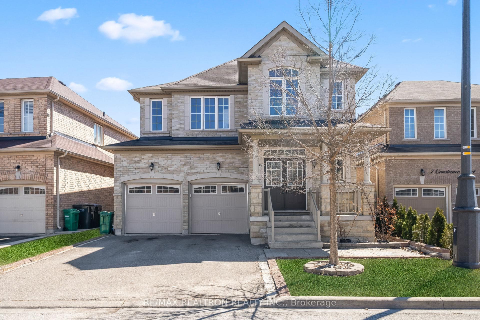 9 Constance Street, Brampton, ON M2P 1V4, Brampton — photo 1