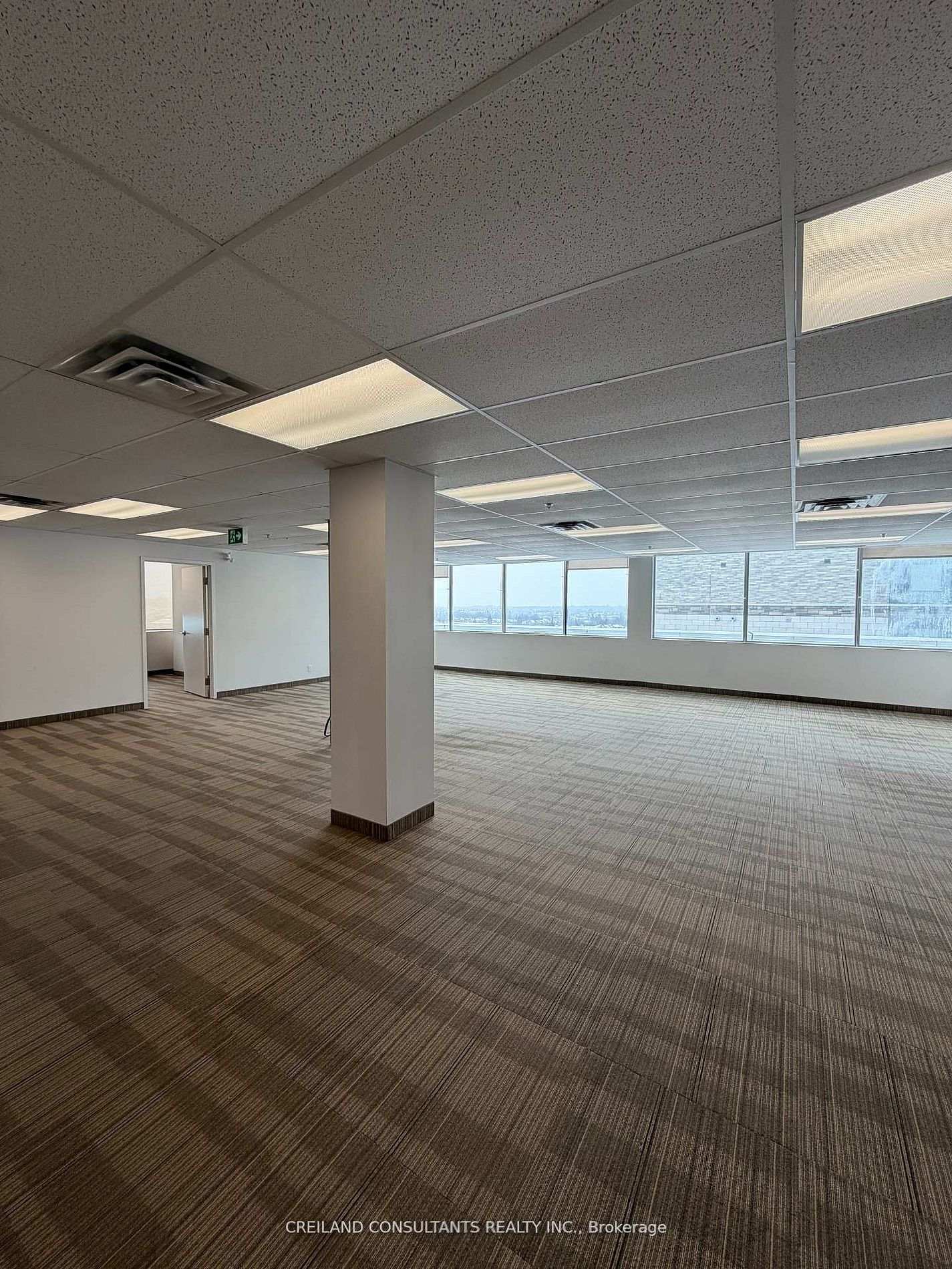 1 Rossland Road W 208, Ajax, ON L1Z 1Z2, Ajax — photo 1