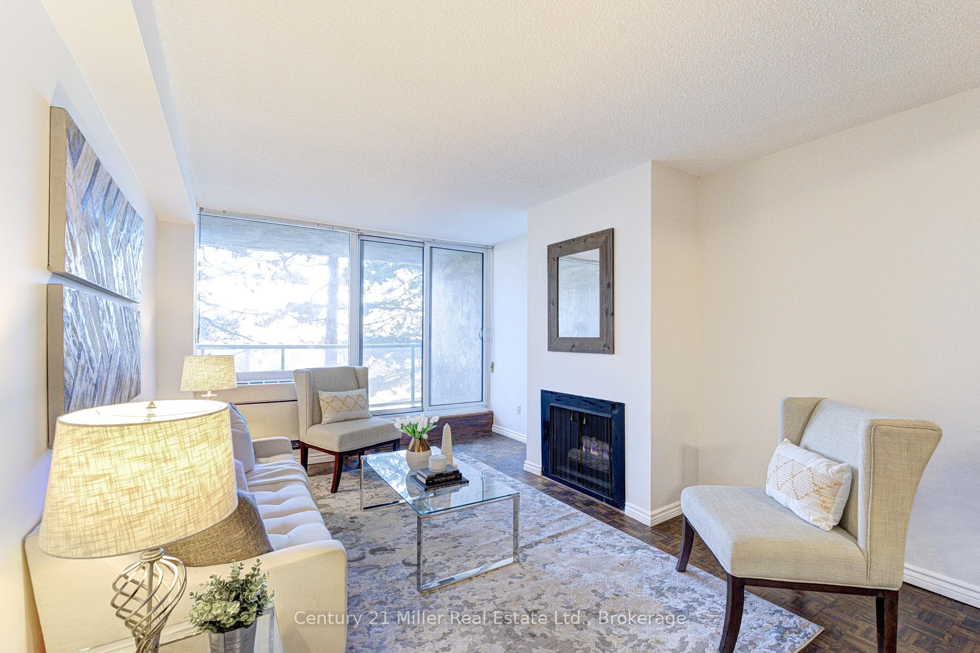 20 Speers Road 304, Oakville, ON L6K 3R5, Oakville — photo 1