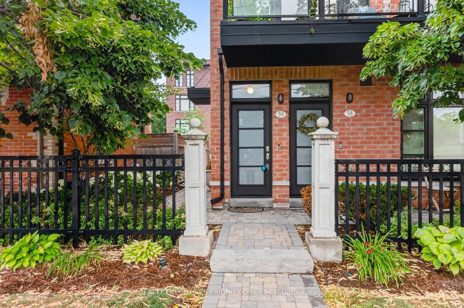 8161 Kipling Avenue 59, Vaughan, ON L4L 2A3, Vaughan — photo 1