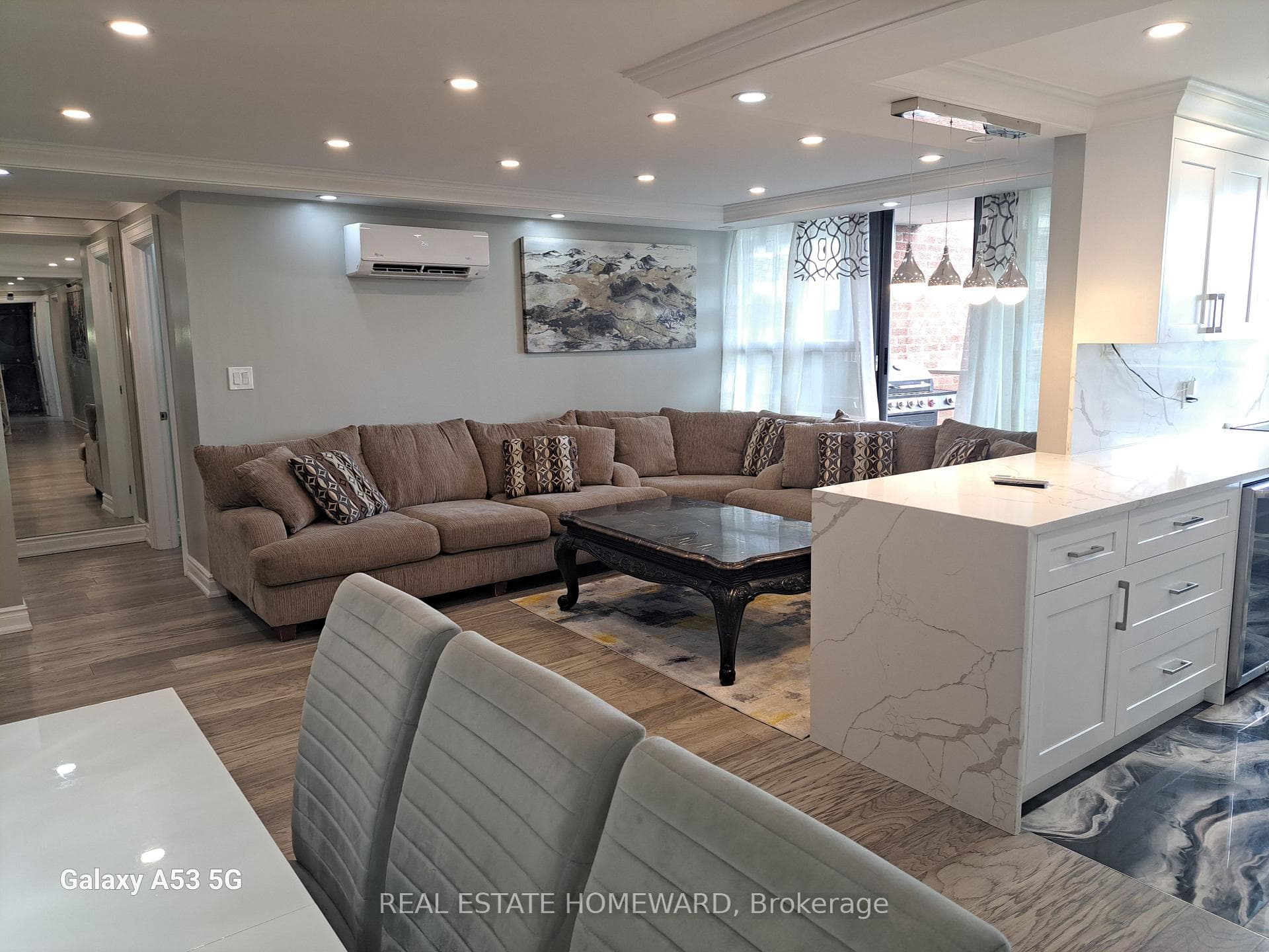 100 Wingarden Court 1810, Toronto, ON M1B 2P4, Toronto E11 — photo 1