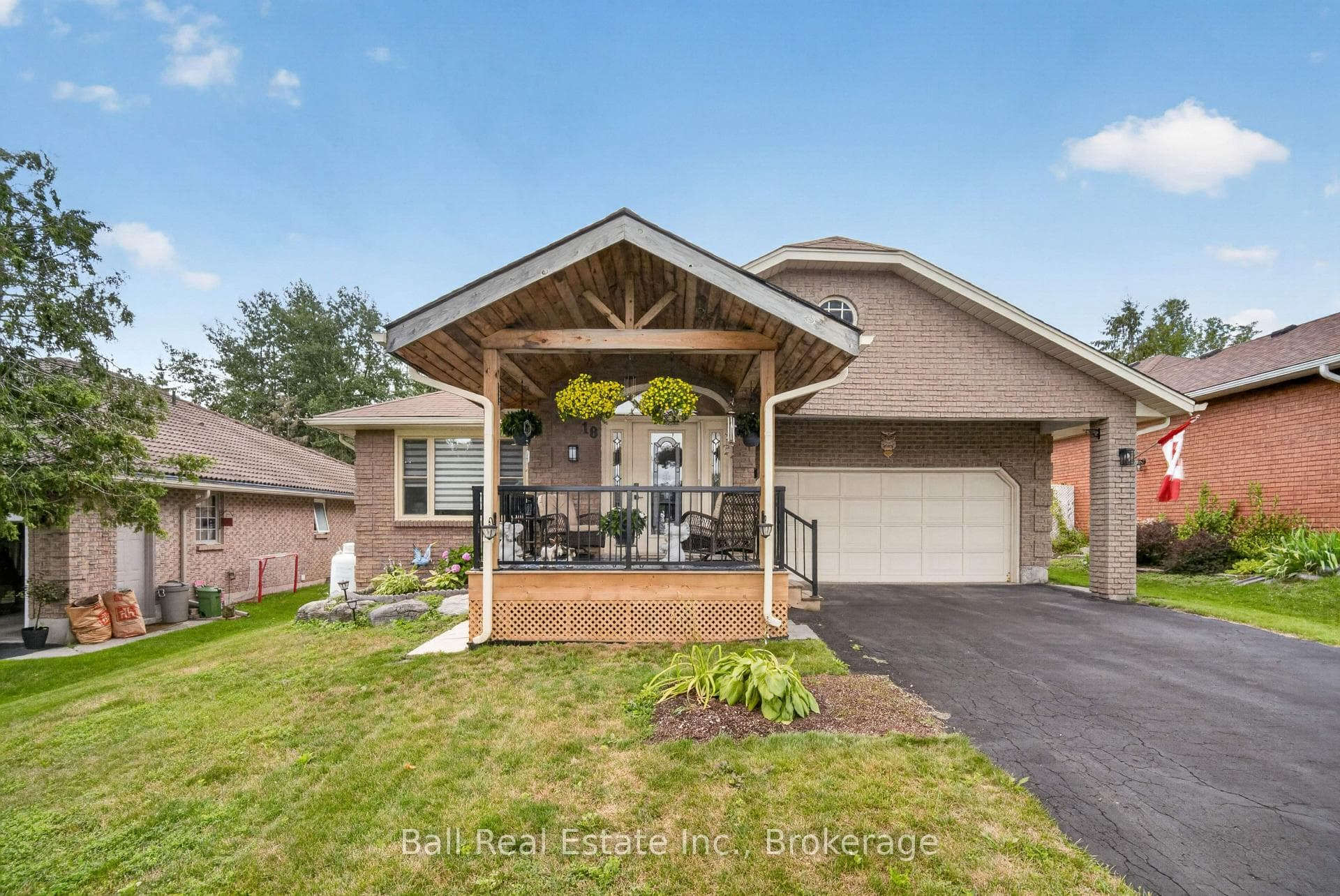 18 Russell Hill Road, Kawartha Lakes, ON K0M 1A0, Kawartha Lakes — photo 1
