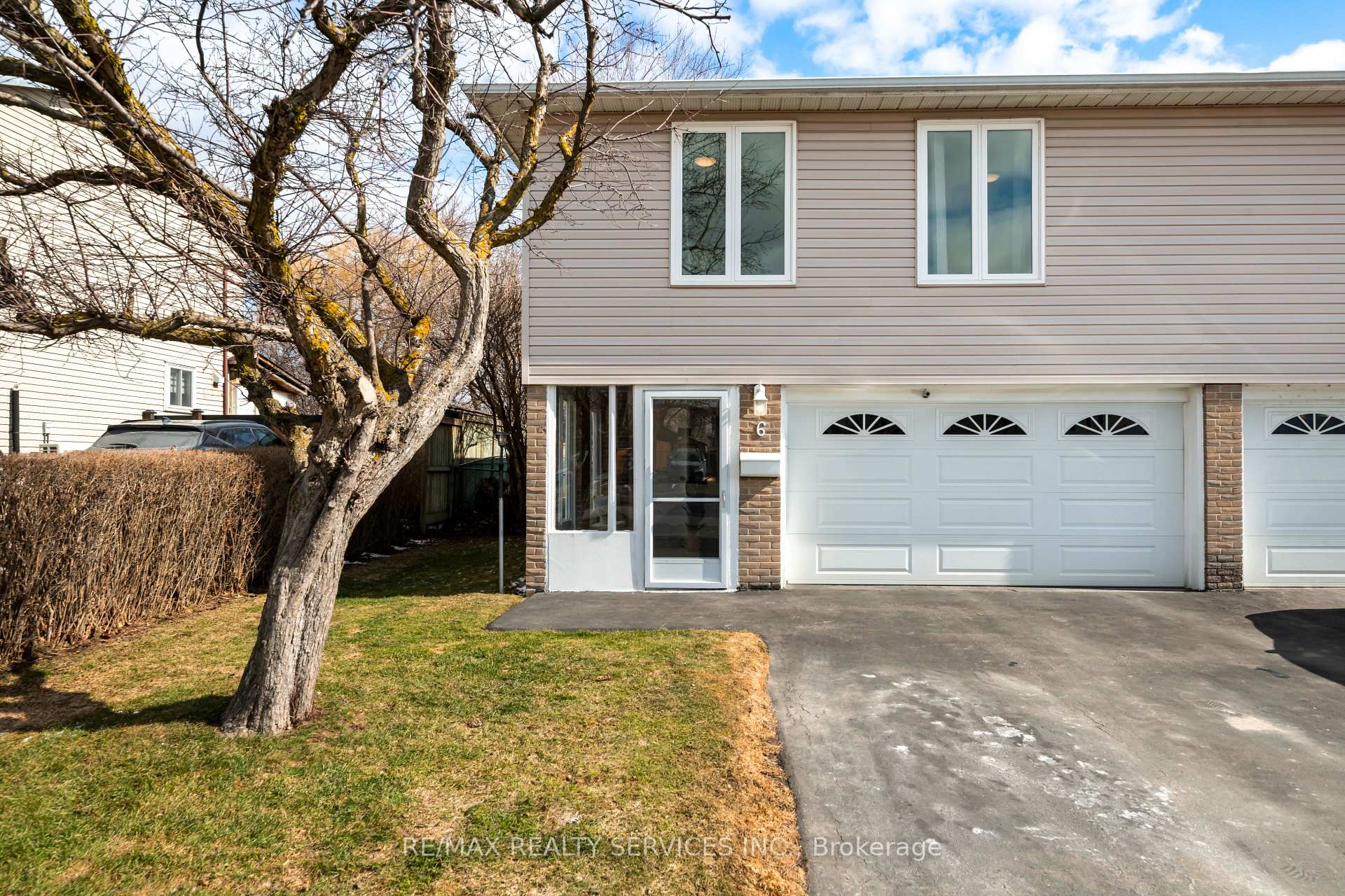 6 Glenridge Road, Brampton, ON L6S 1N3, Brampton — photo 1