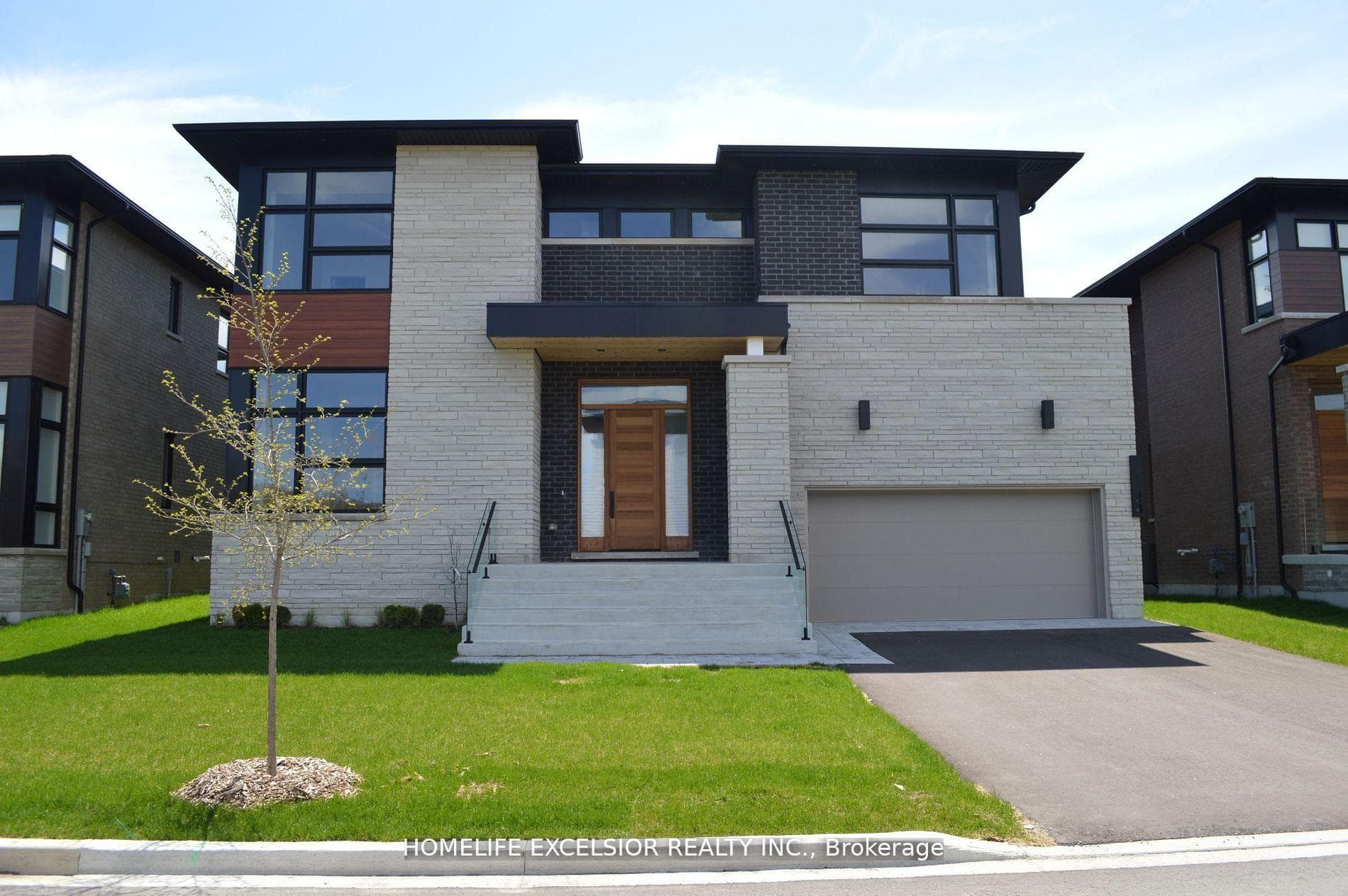 24 Limerick Street, Richmond Hill, ON L4E 3W9, Richmond Hill — photo 1