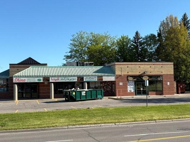 14879 Yonge Street 2, Aurora, ON L4G 1A1, Aurora — photo 1