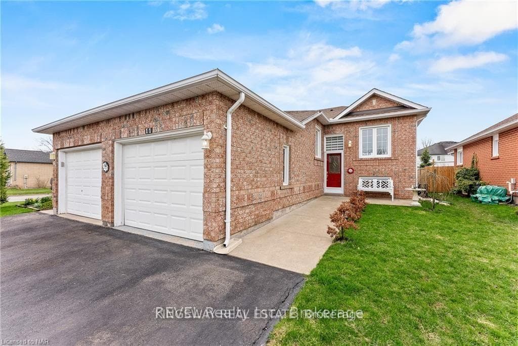 11 JACKSON Court W, Welland, ON L3C 7G2, Welland — photo 1