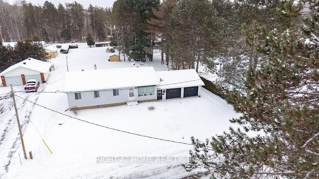 28 Jackpine Street, Madawaska Valley, ON K0J 1B0, Madawaska Valley — photo 1