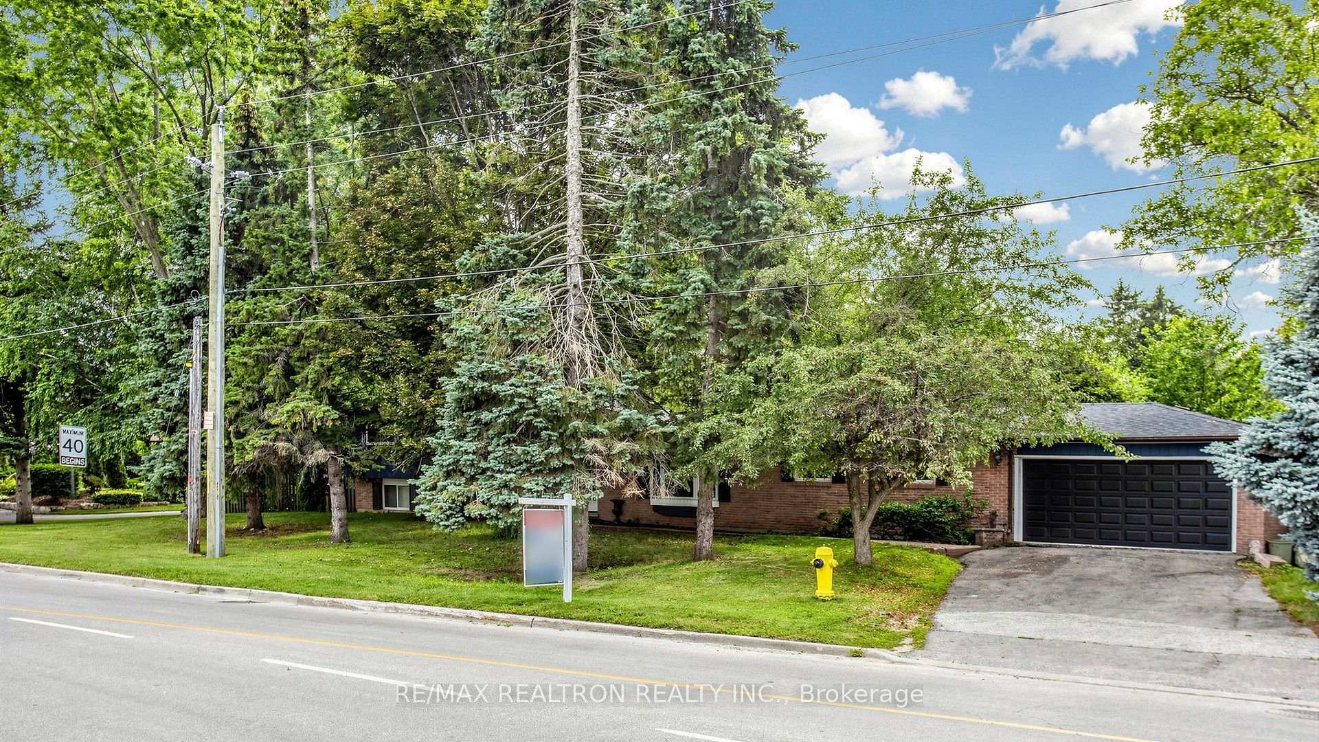 10 Rotherglen Road S, Ajax, ON L1S 6L6, Ajax — photo 1