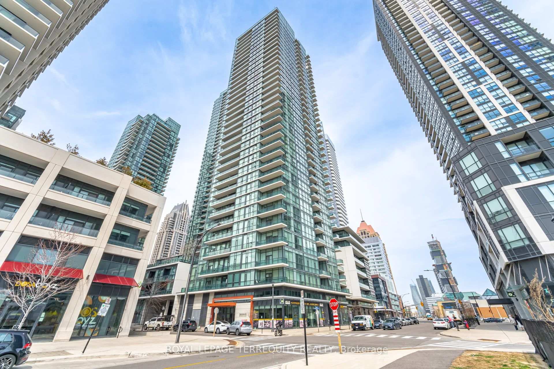 4065 Brickstone Mews 3007, Mississauga, ON L5B 0G3, Mississauga — photo 1