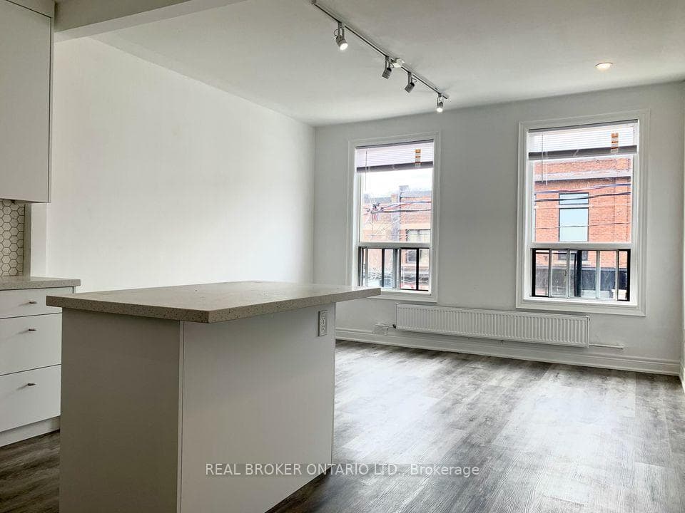 2199 Gerrard Street E 4, Toronto, ON M4E 2C6, Toronto E02 — photo 1