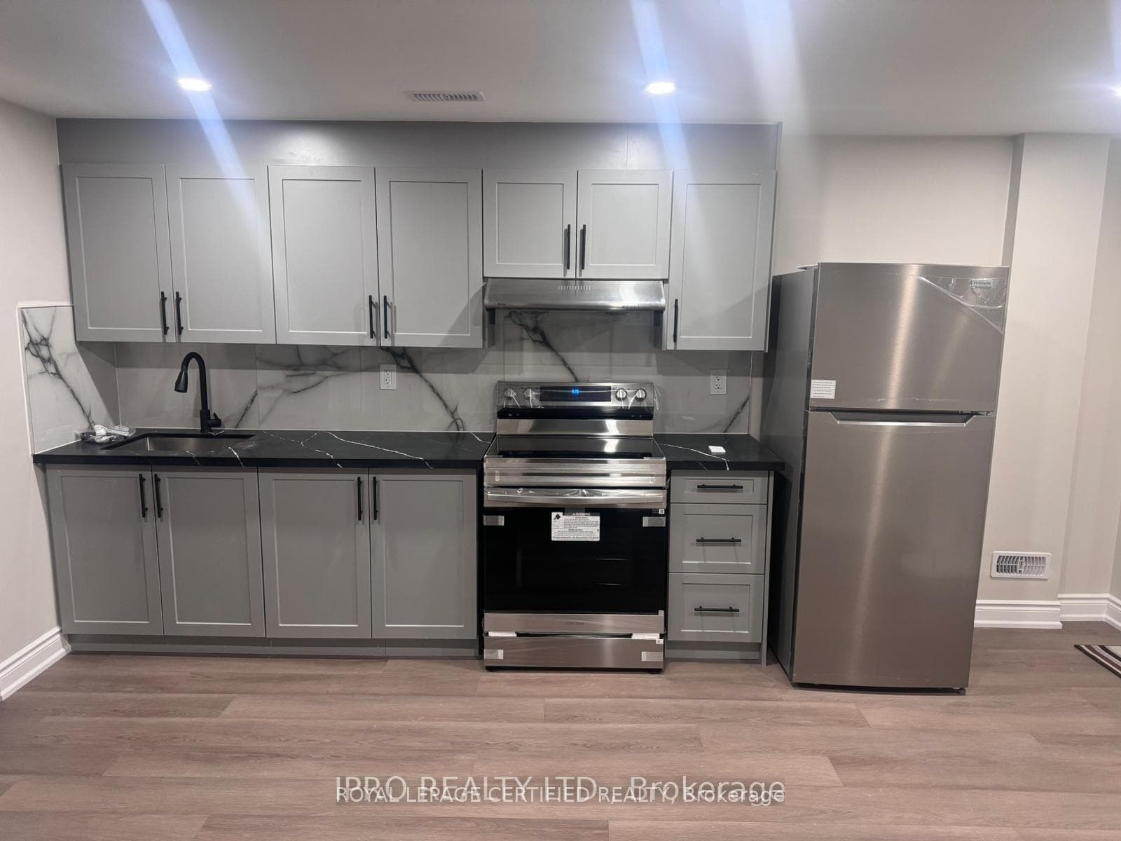 40 Beachville Circle, Brampton, ON L6X 0V3, Brampton — photo 1